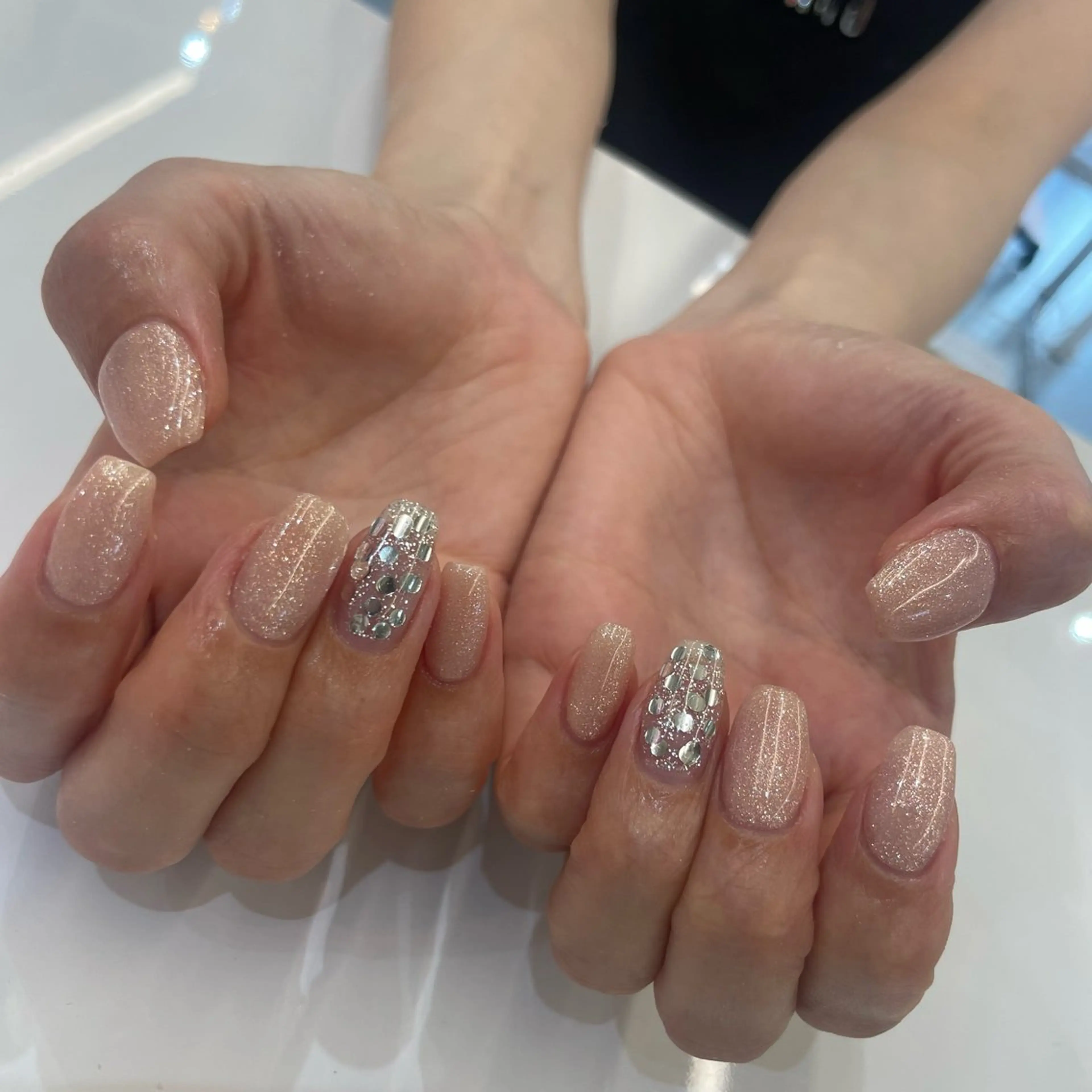 ネイル pool Yuzu🌷のネイルデザイン