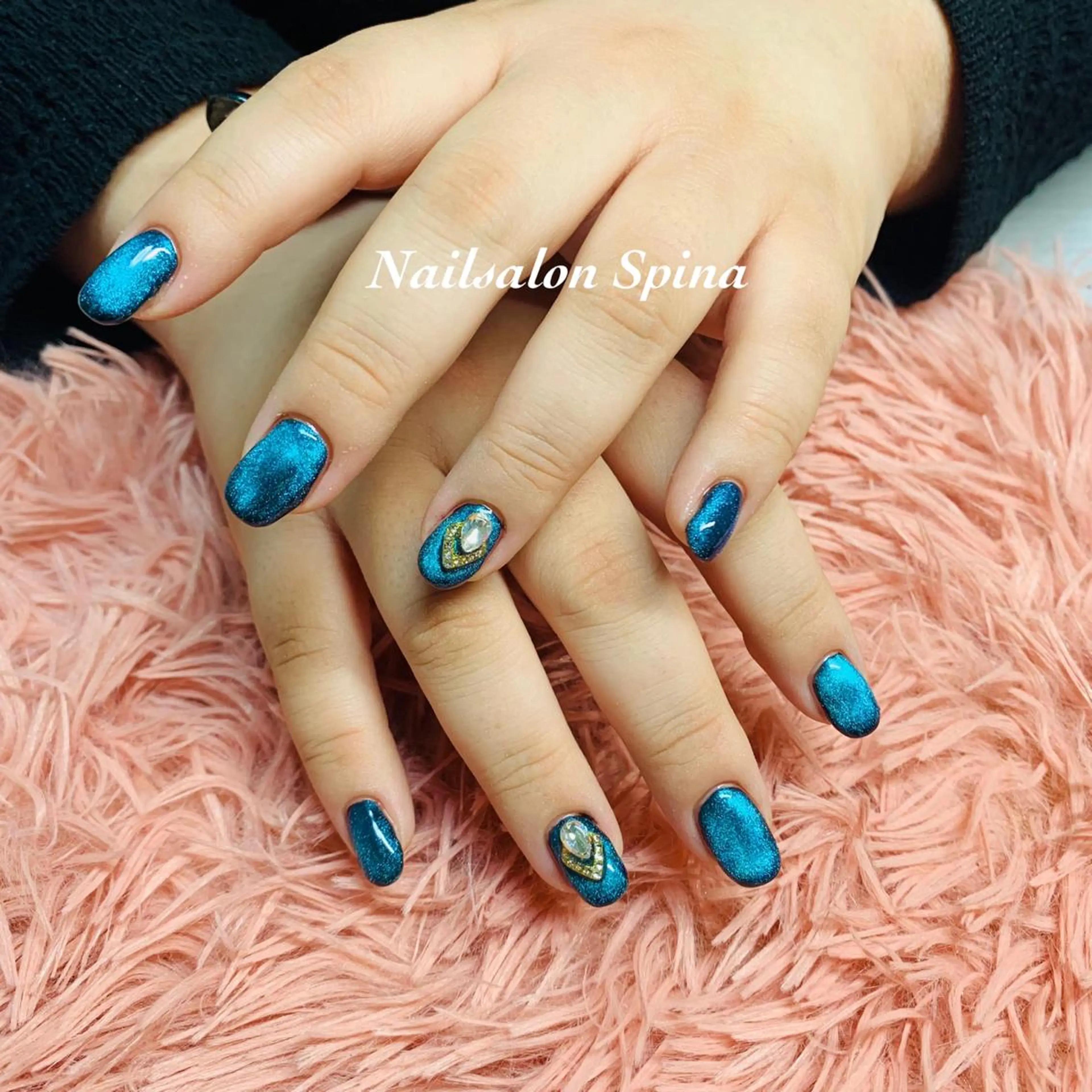 ネイル アートネイル ブルー ジェルネイル マグネットネイル ワンカラーネイル Nailsalon Spina 琴美のネイルデザイン