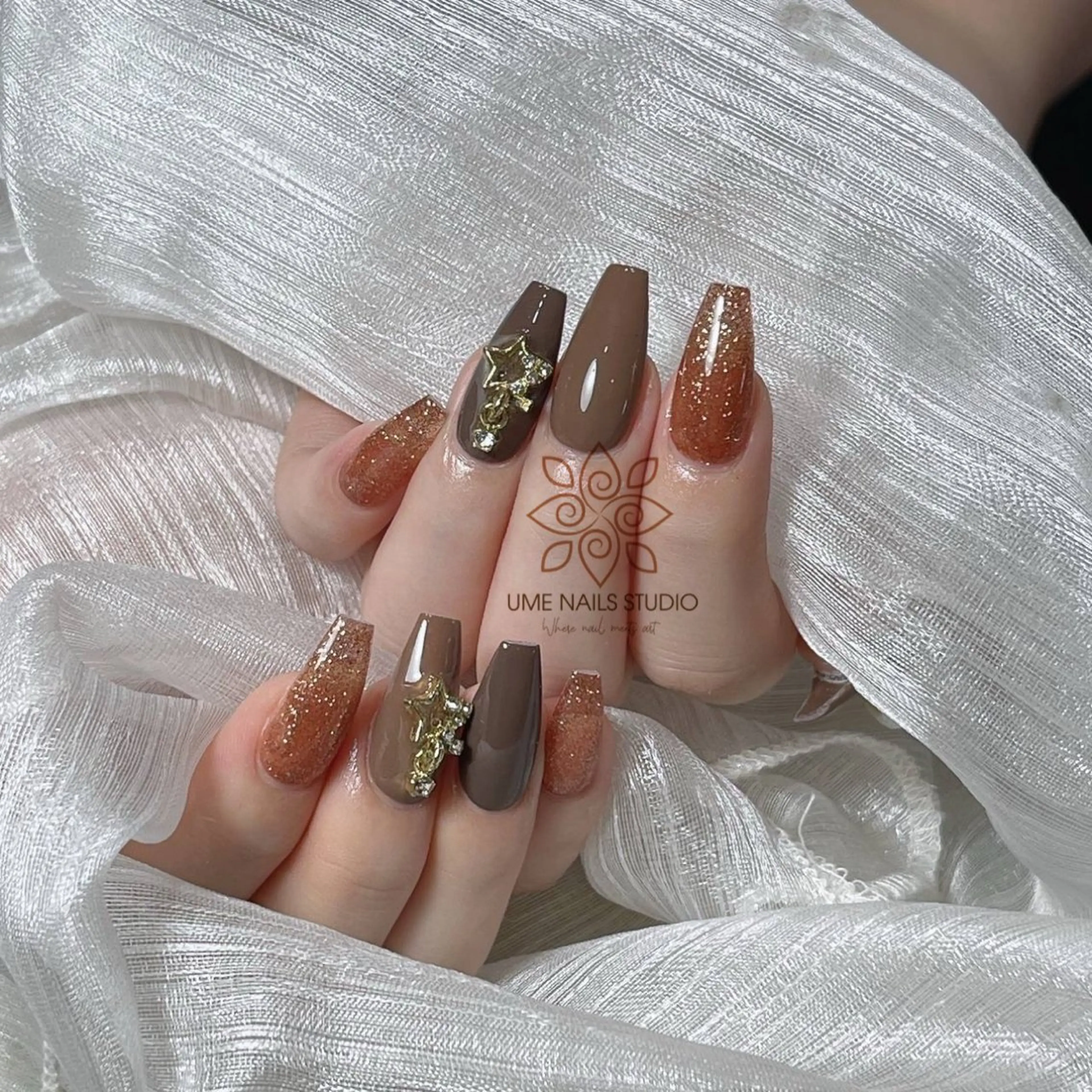ネイル チークネイル クリアネイル ガーリー キラキラネイル 韓国ネイル ハンドネイル Ume Nail Studioのネイルデザイン