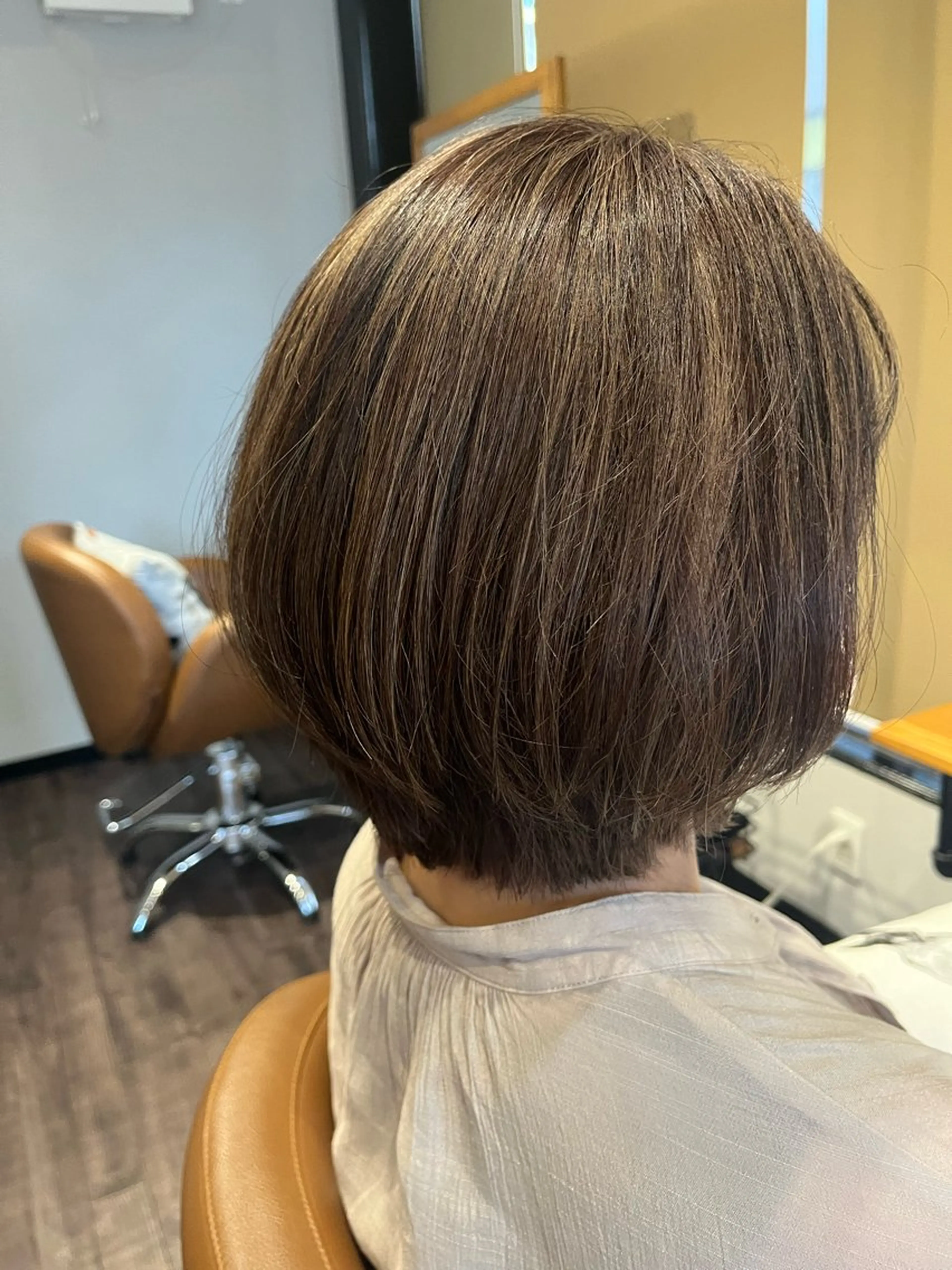 ショート ヘアカラー トリートメント Mavie 東奈々子のヘアスタイル