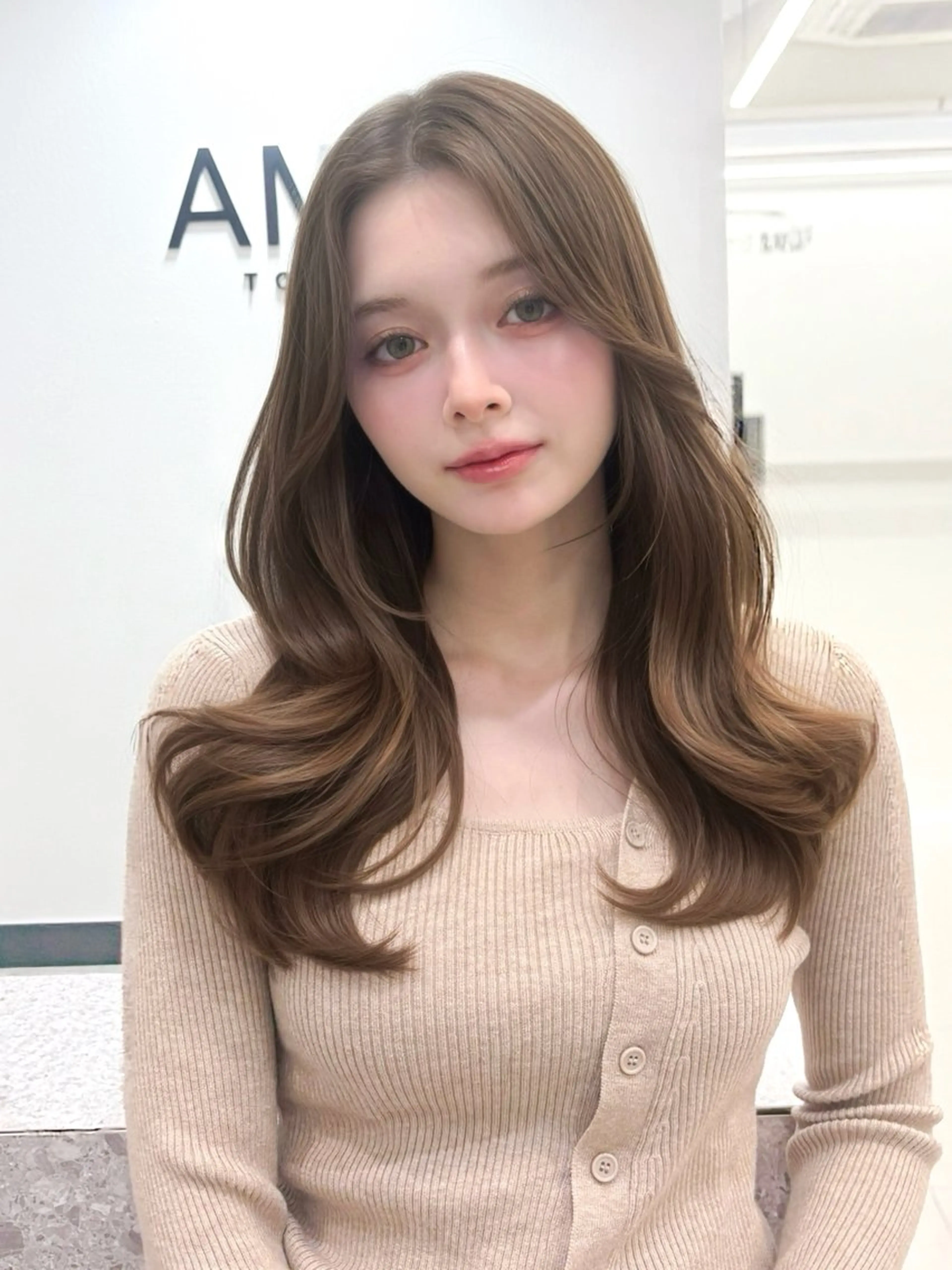 ロング カラー ベージュカラー 韓国風ヘア レイヤーカット 艶髪/モテヘア🎀 MIHOのヘアスタイル