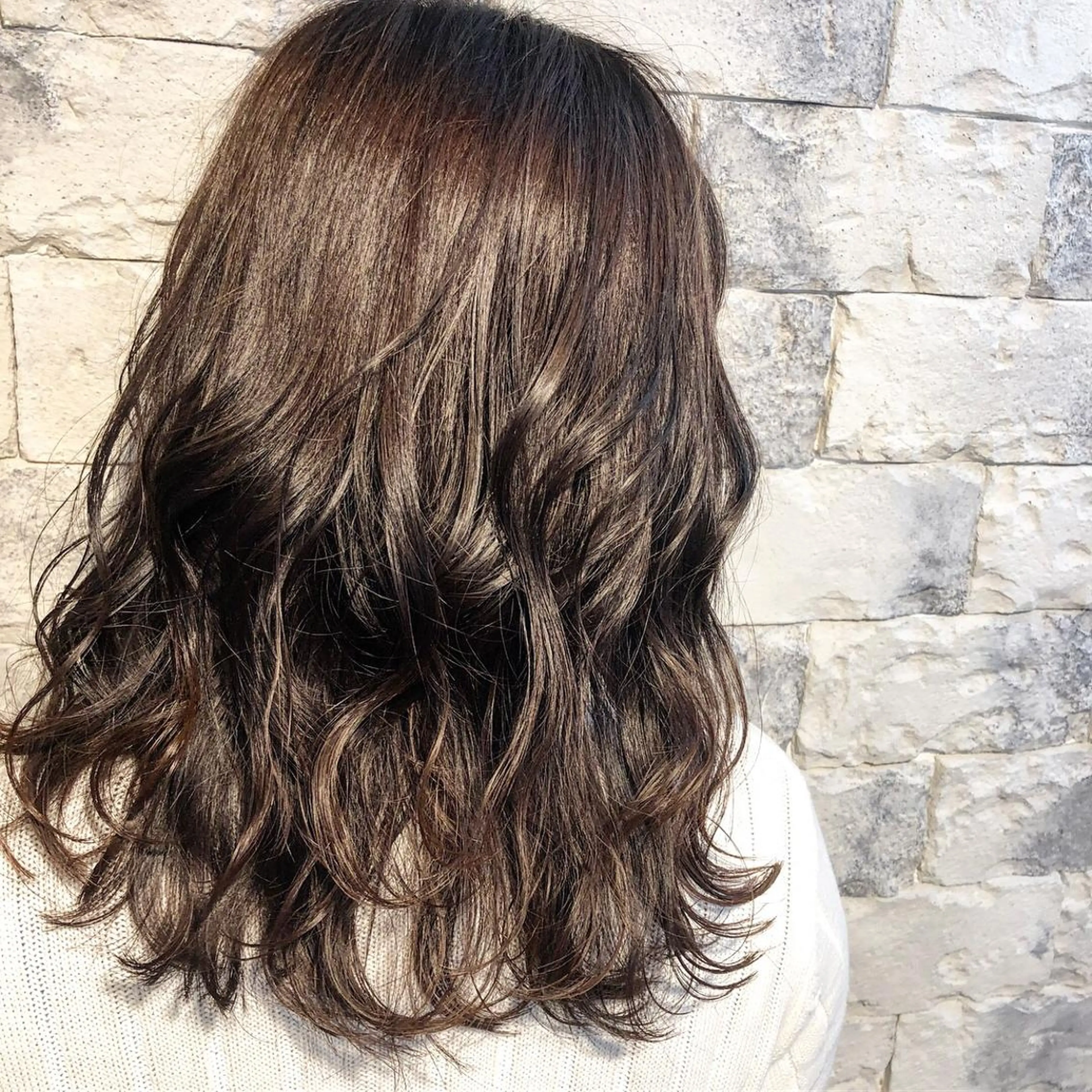 ミディアム カラー イルミナカラー ラベンダーカラー 外国人風カラー AUBE HAIRazul吉祥寺所属・綺麗な髪質にしたい方 限定🌈清水 祥のヘアスタイル