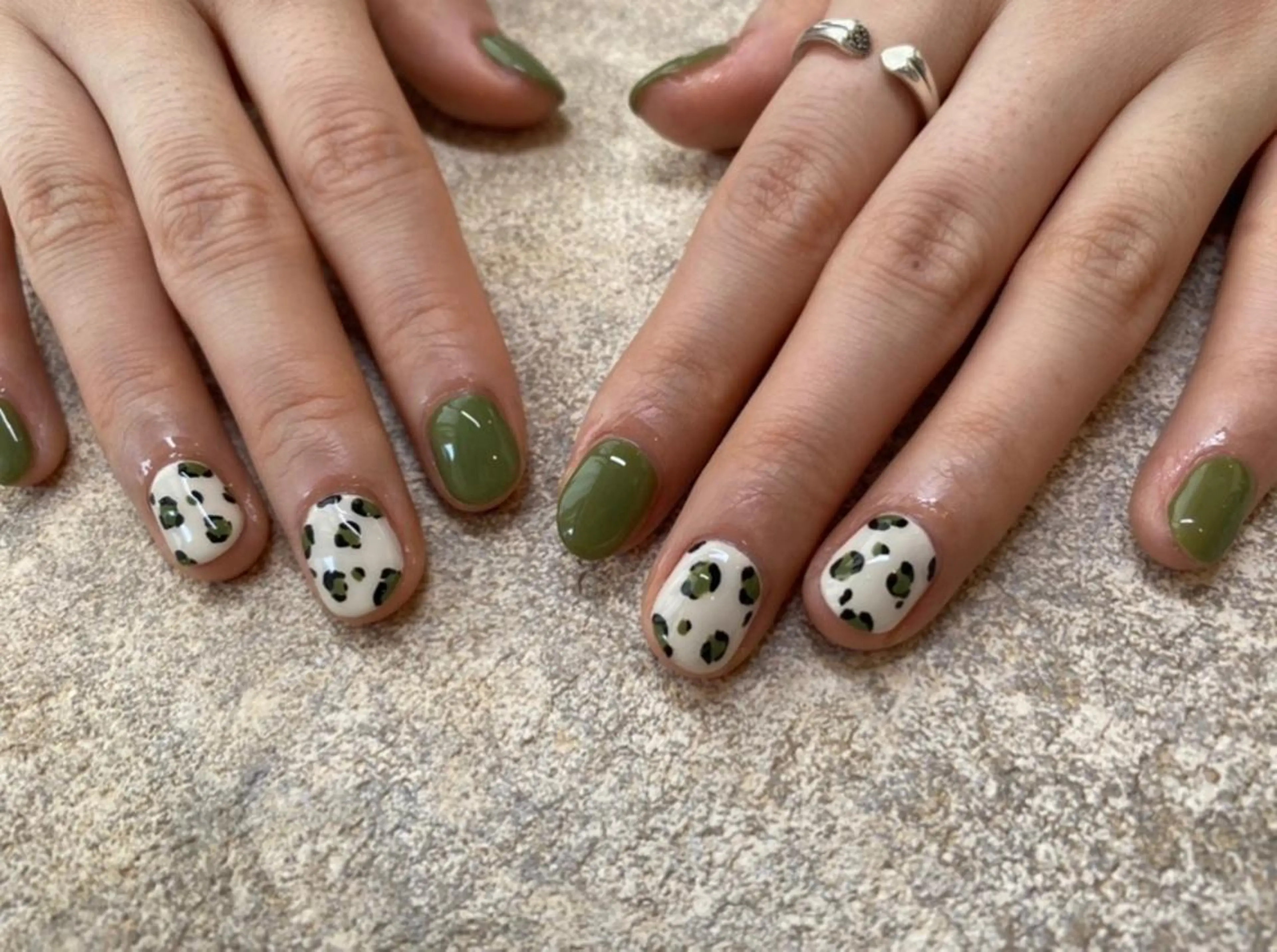 ネイル joie ange難波店所属・田邊 早也香のネイルデザイン