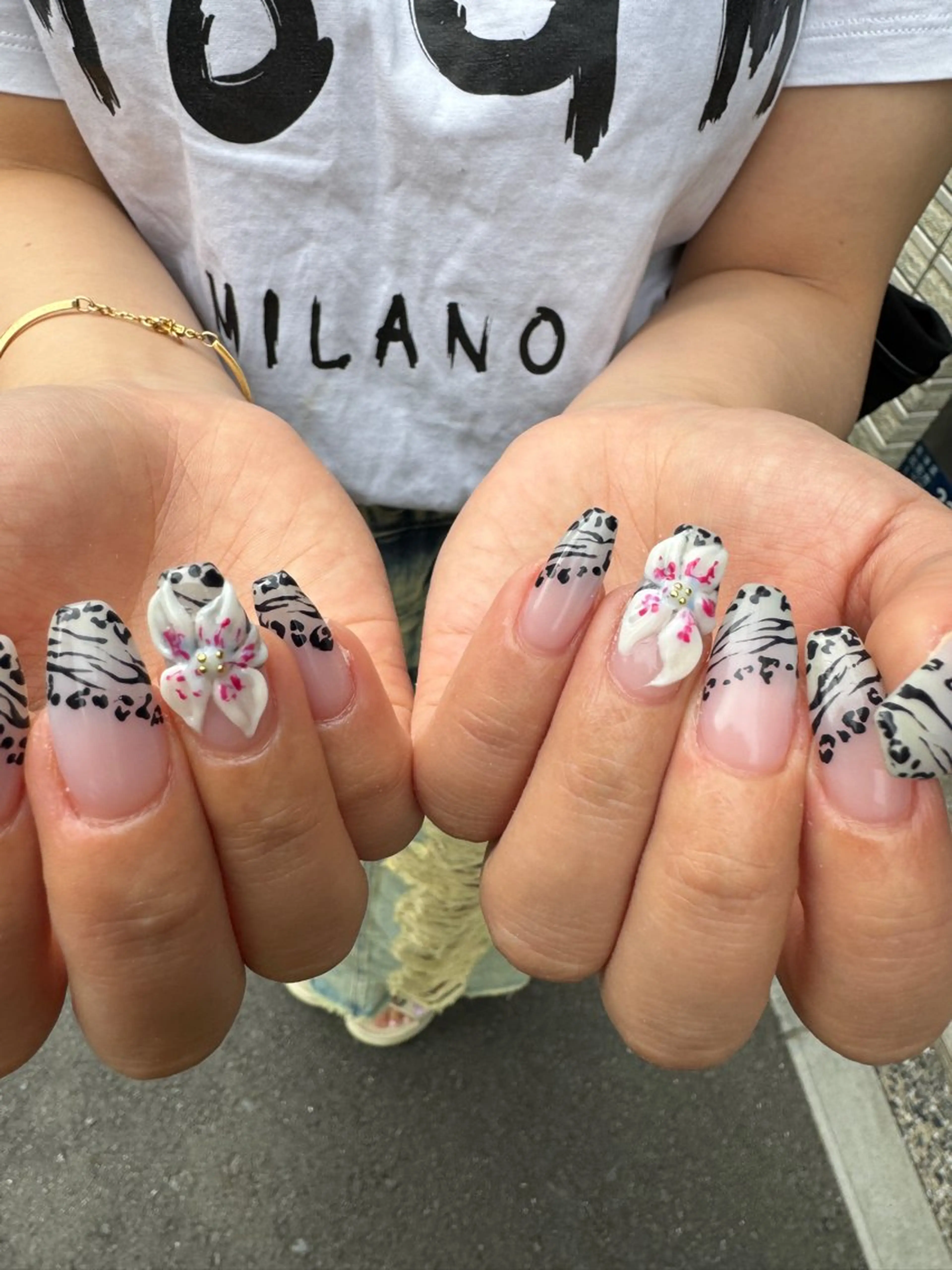 ネイル フレンチネイル ハート ロングネイル マグネットネイル ミラーネイル MH_ Nailのネイルデザイン