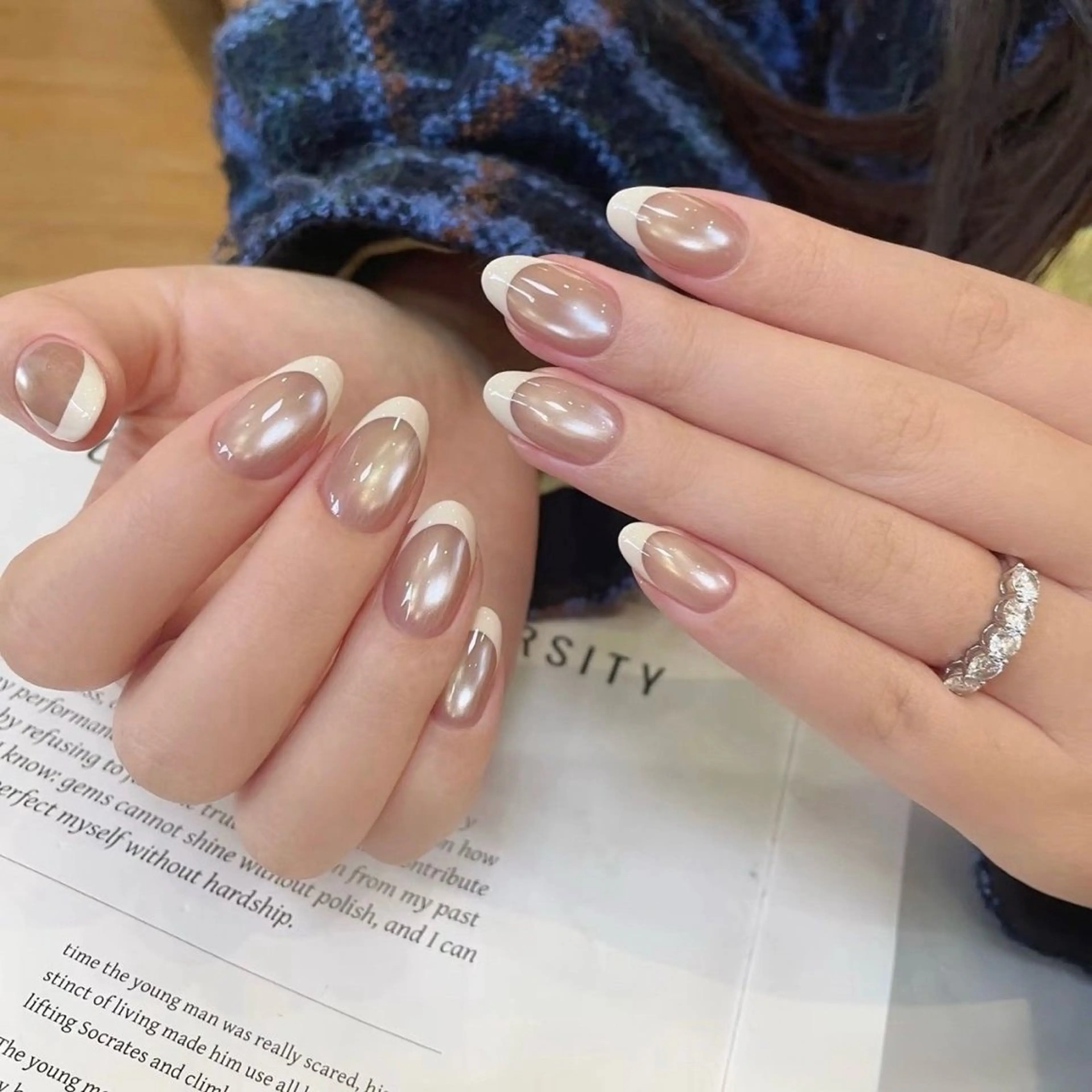 ネイル 長さ出し フレンチネイル グラデーション 卒業式 マグネットネイル ハンドネイル MIHANA NAILのネイルデザイン