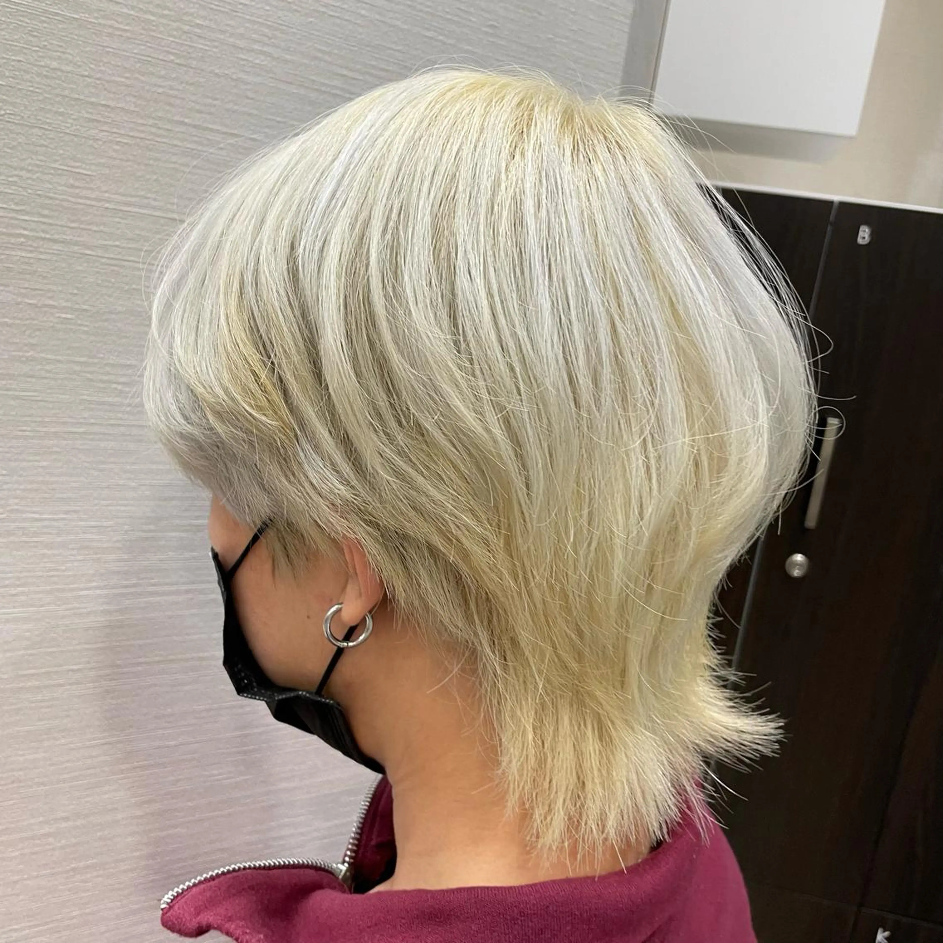ショート カラー メンズ メンズブリーチ ブリーチ カット ヘアカラー トリートメント 🦋髪質改善 今宮梨沙🦋のヘアスタイル