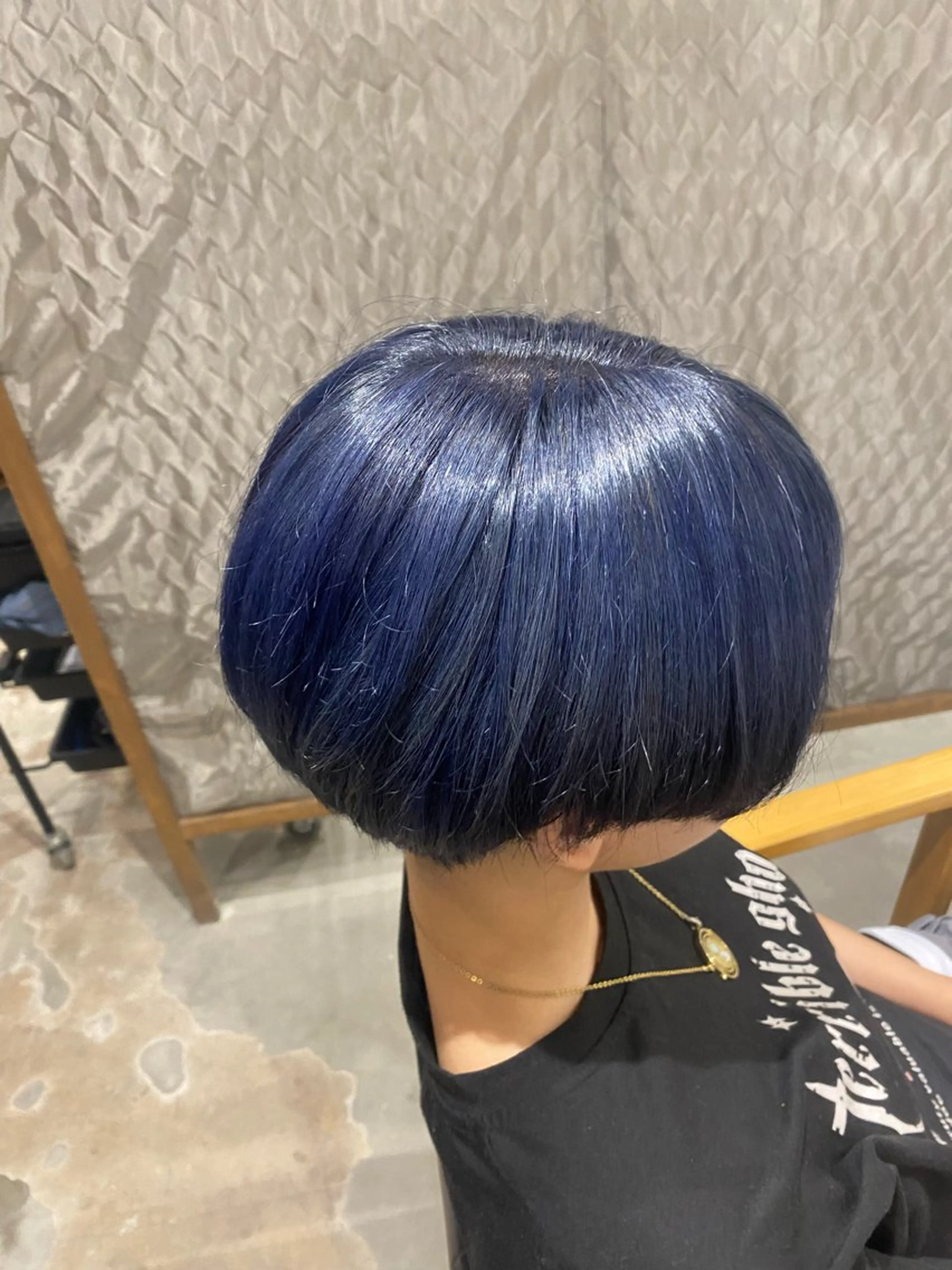 カラー ブリーチ ブルーカラー ✨カット特化✨ 荒木敬人のヘアスタイル
