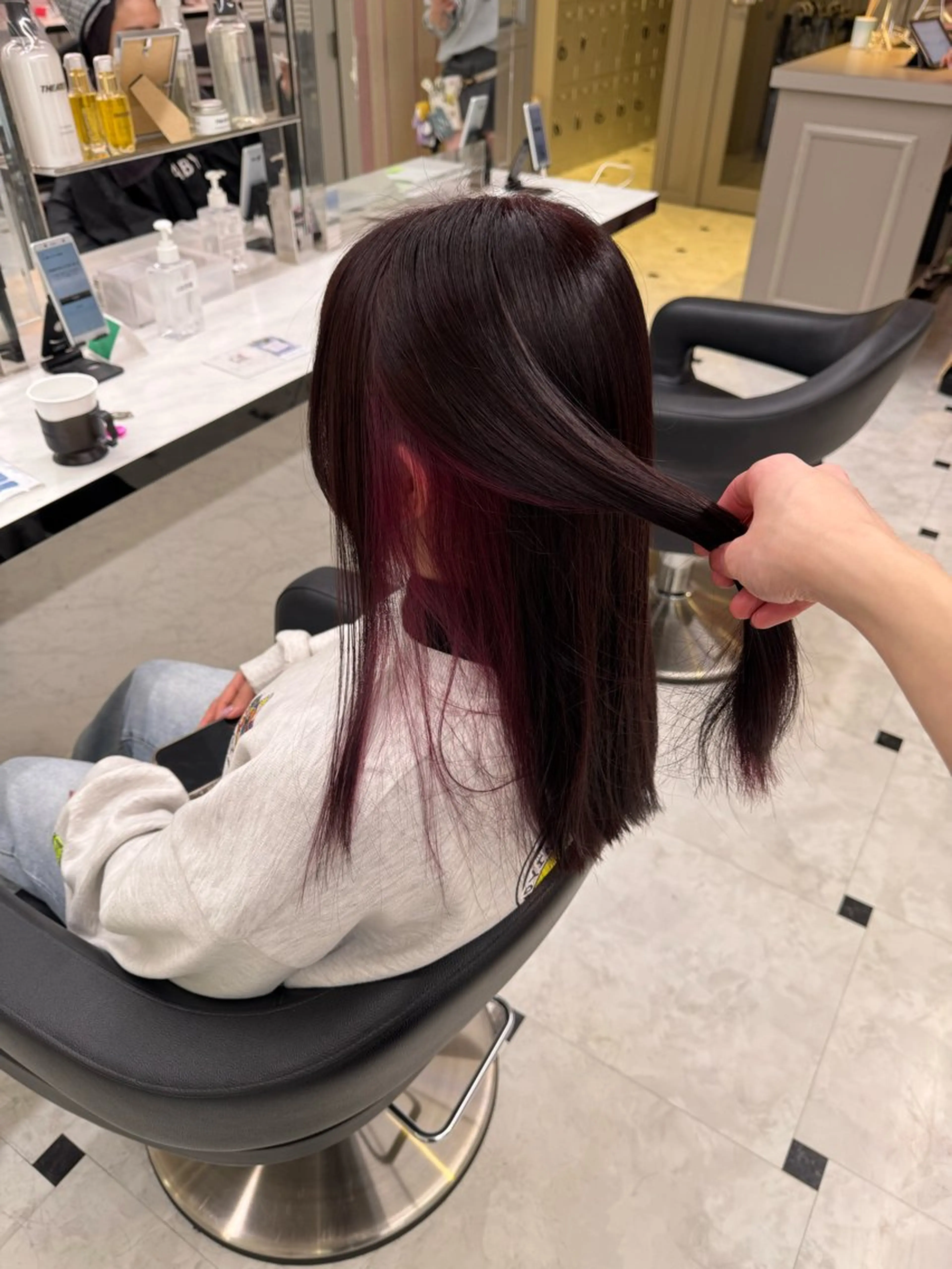 ロング カラー ブリーチ インナーカラー ロング ヘアカラー トリートメント ヘッドスパ ヘアセット 🥀レイヤー×ハイト ーントレンドヘア🥀のヘアスタイル