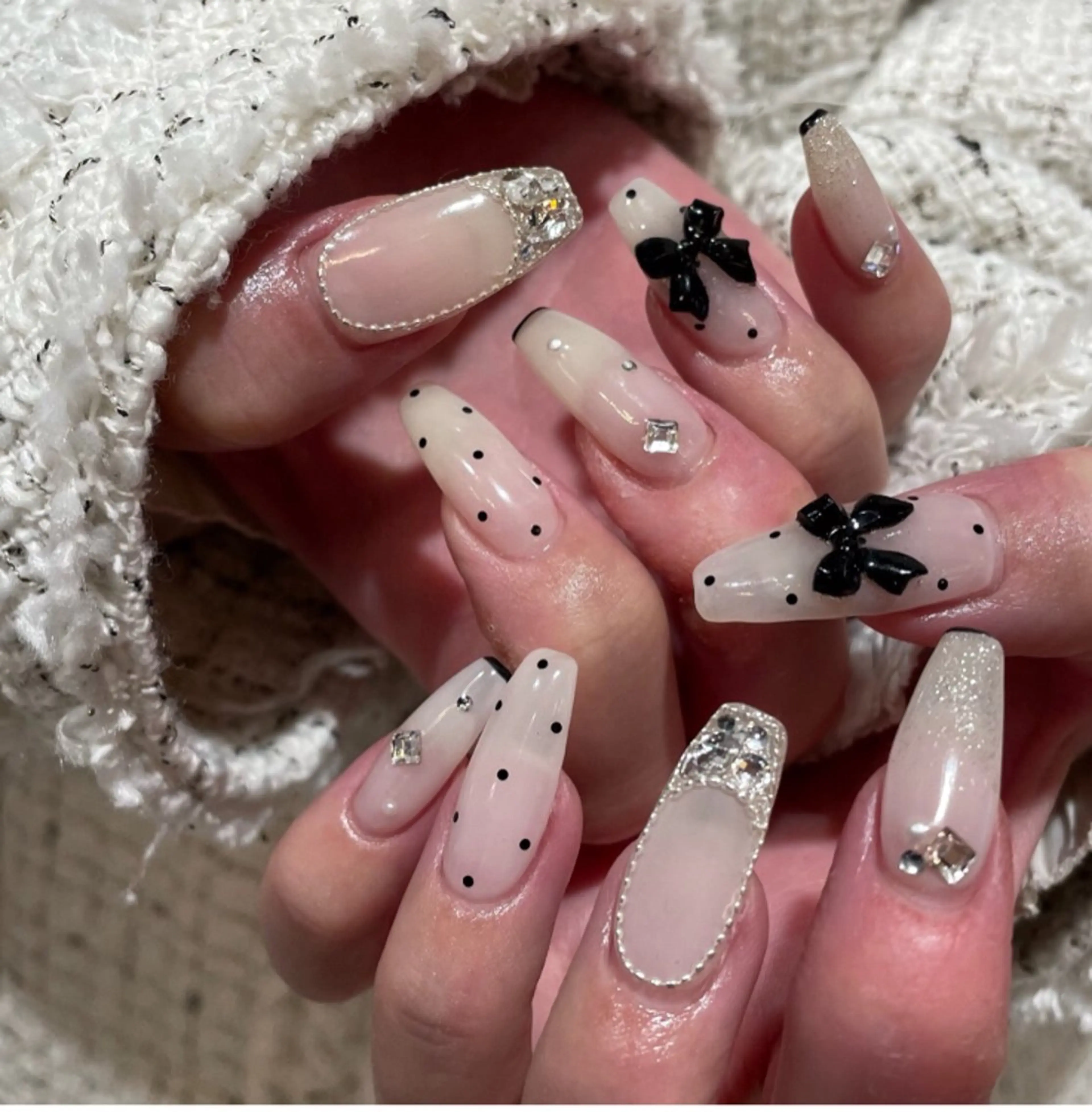 ネイル 長さ出し グラデーション キラキラネイル 韓国ネイル ラメ(グリッター) ハンドネイル ハンドケア Chisa Nail Studio所属・リ リのネイルデザイン