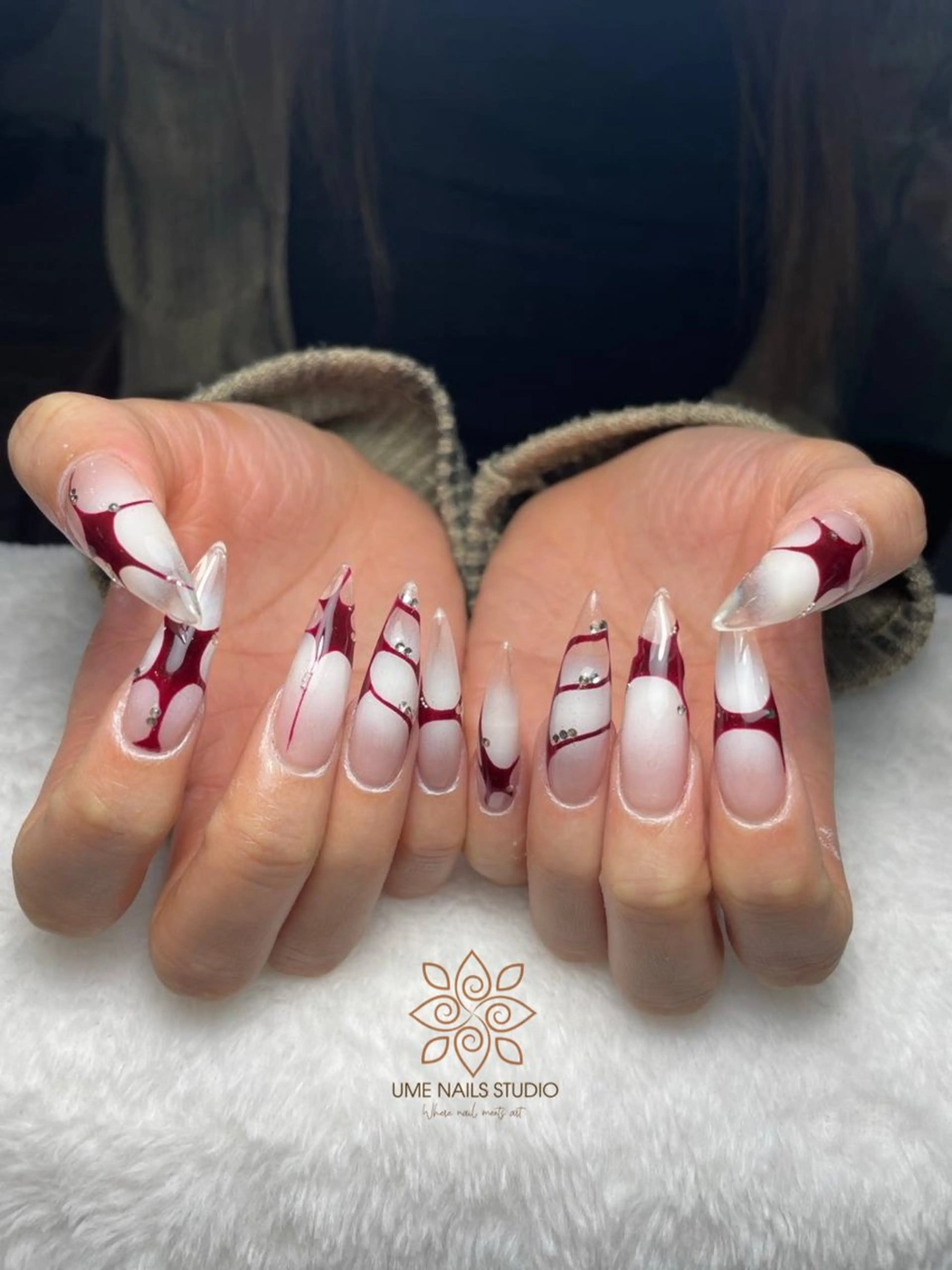 ネイル チークネイル クリアネイル ガーリー キラキラネイル 韓国ネイル ハンドネイル Ume Nail Studioのネイルデザイン