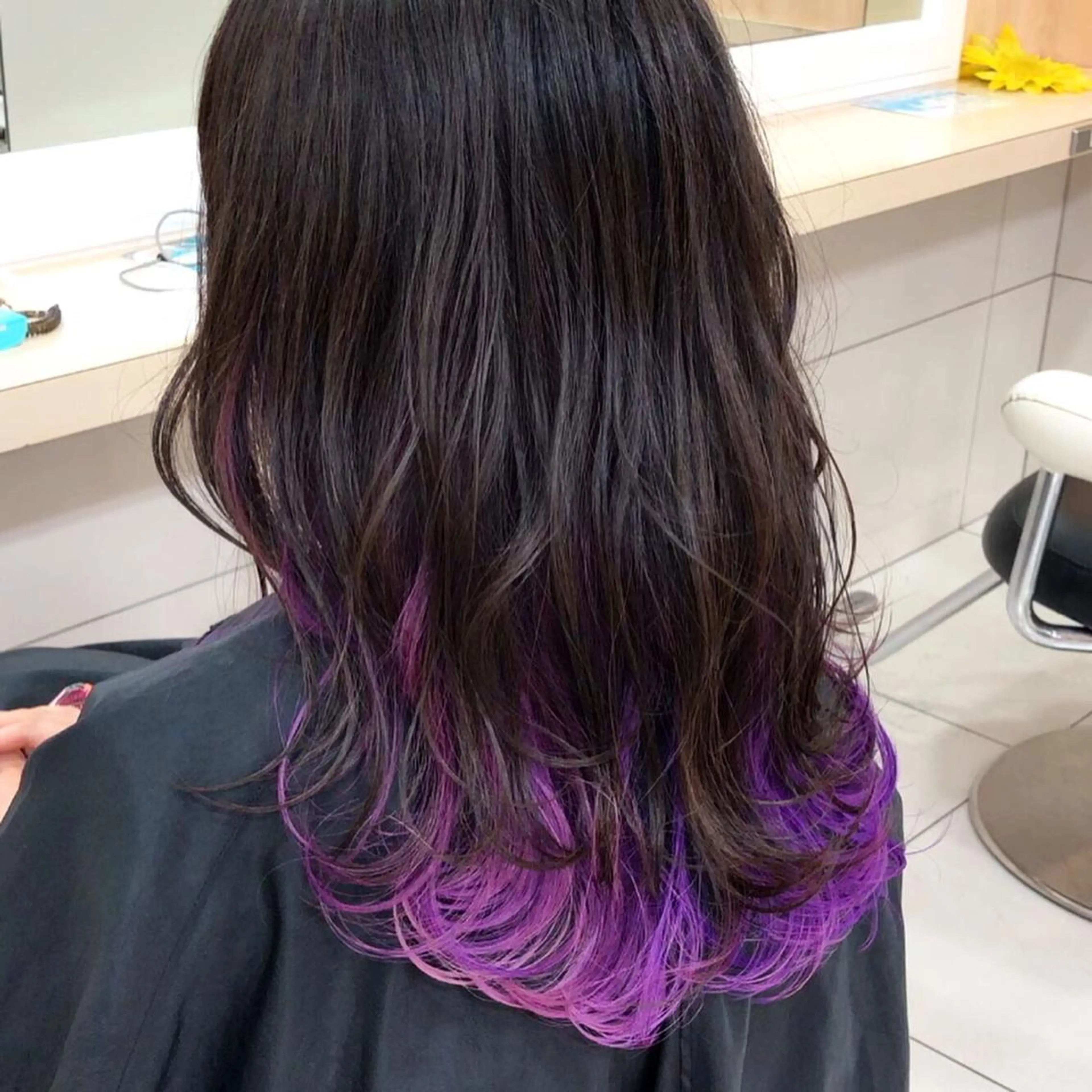 ロング カラー アッシュ デザインカラー イルミナカラー 学生 レイヤーカット Ash 山田 勇太のヘアスタイル