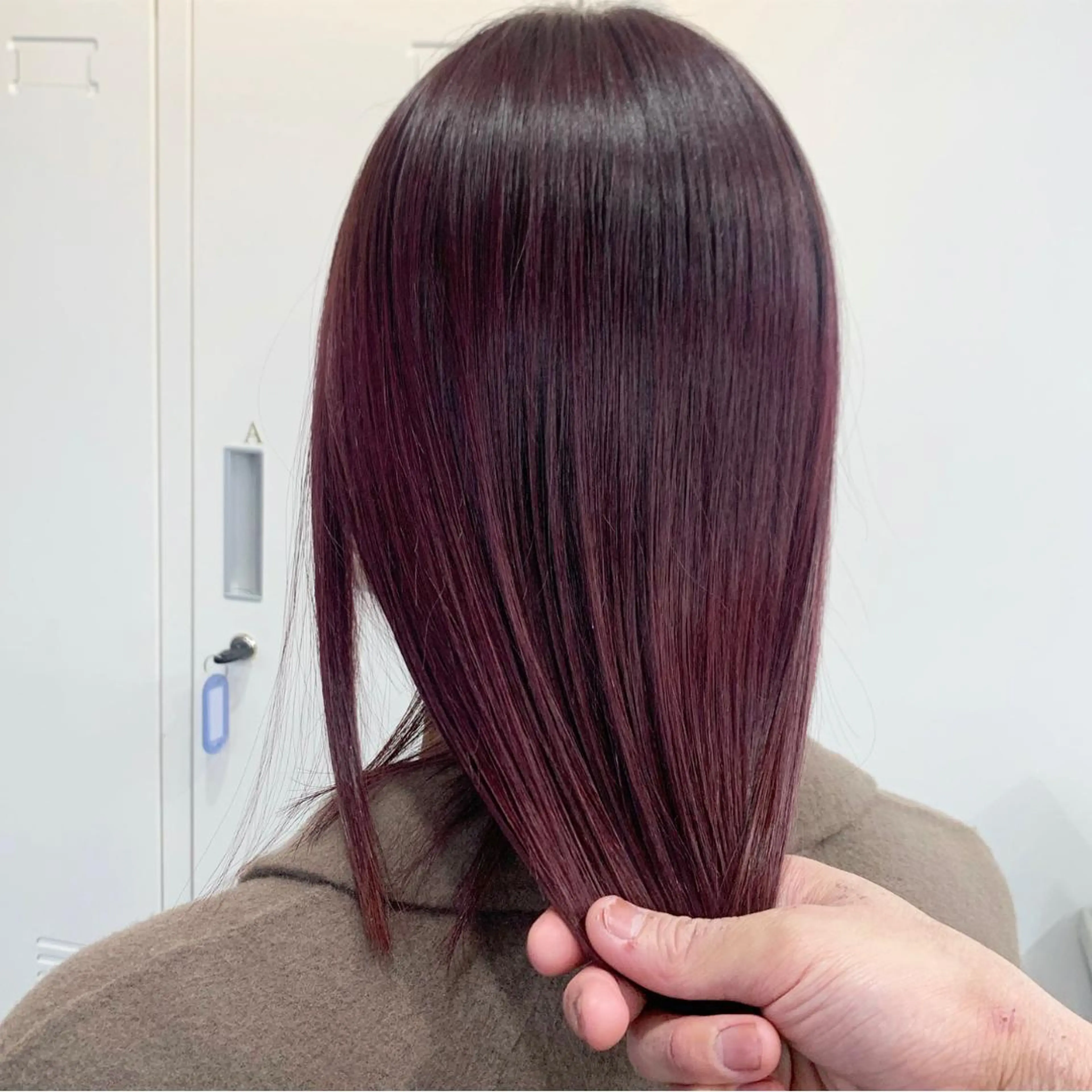ショート カラー ヘアアレンジ 縮毛矯正 トリートメント ハイトーン/美髪矯正 🍃大江拓実のヘアスタイル
