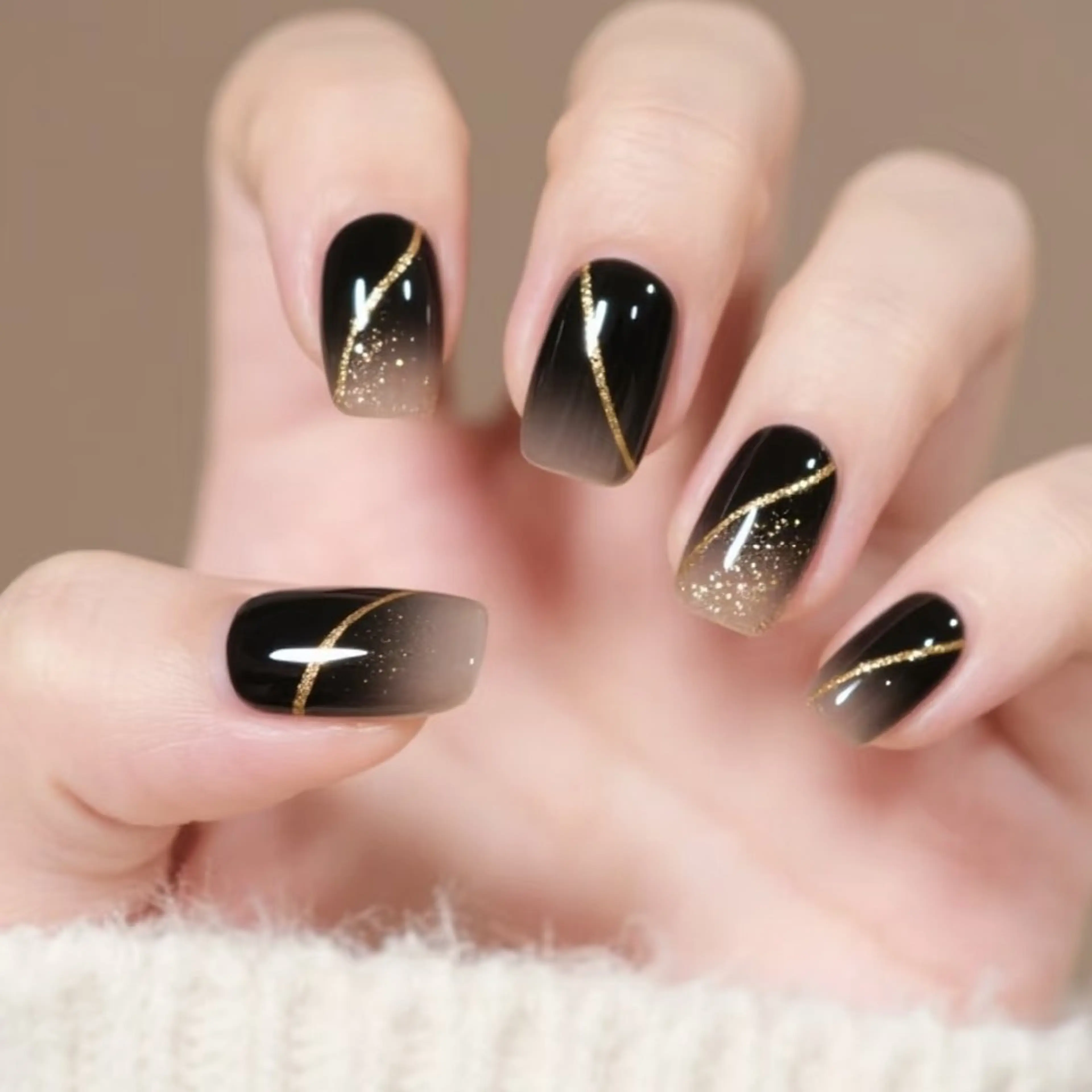 ネイル 鈴木 彩星のネイルデザイン