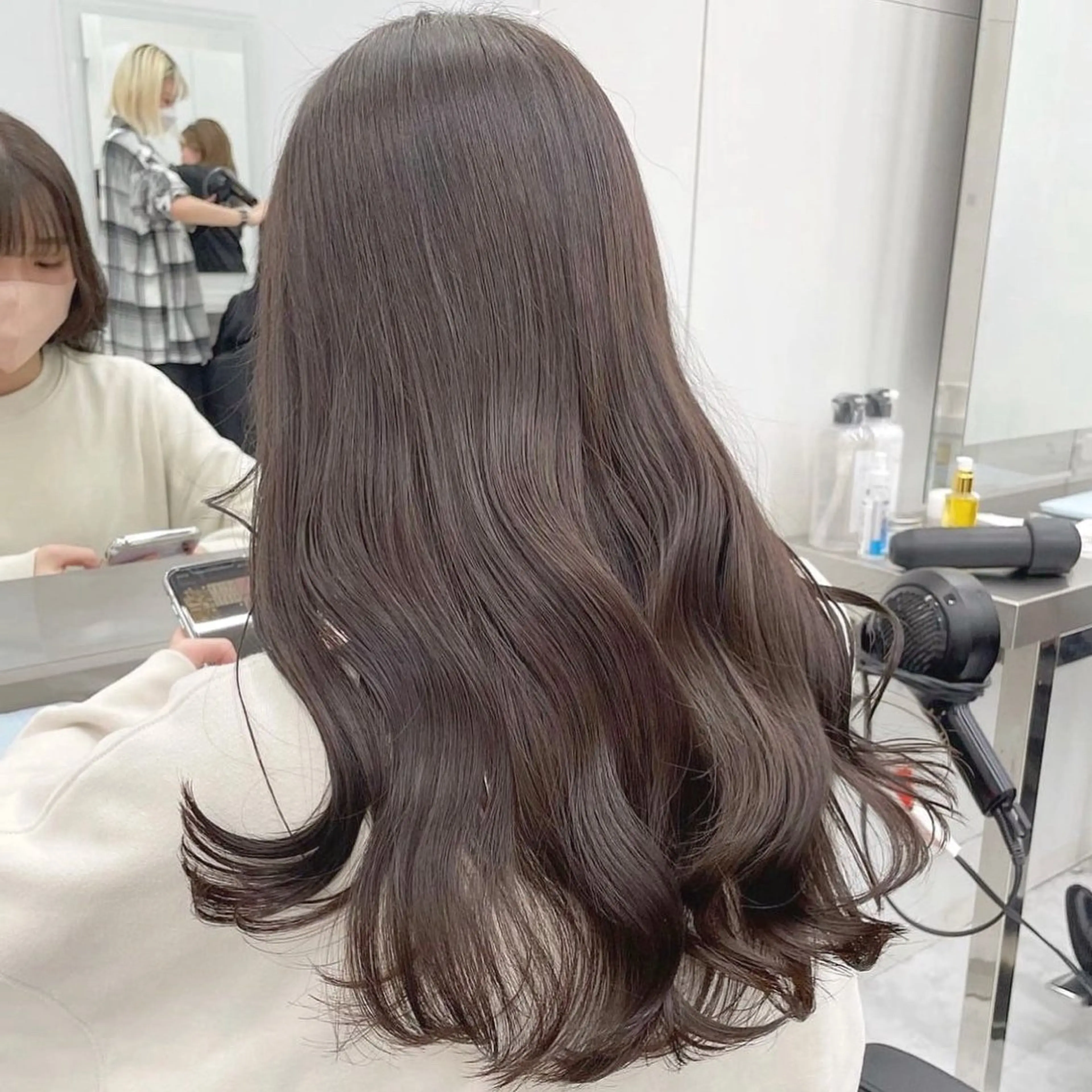 ロング ヘアカラー トリートメント ヘアセット 🩰上品韓国ガーリー 🩰ひとみ🩰のヘアスタイル
