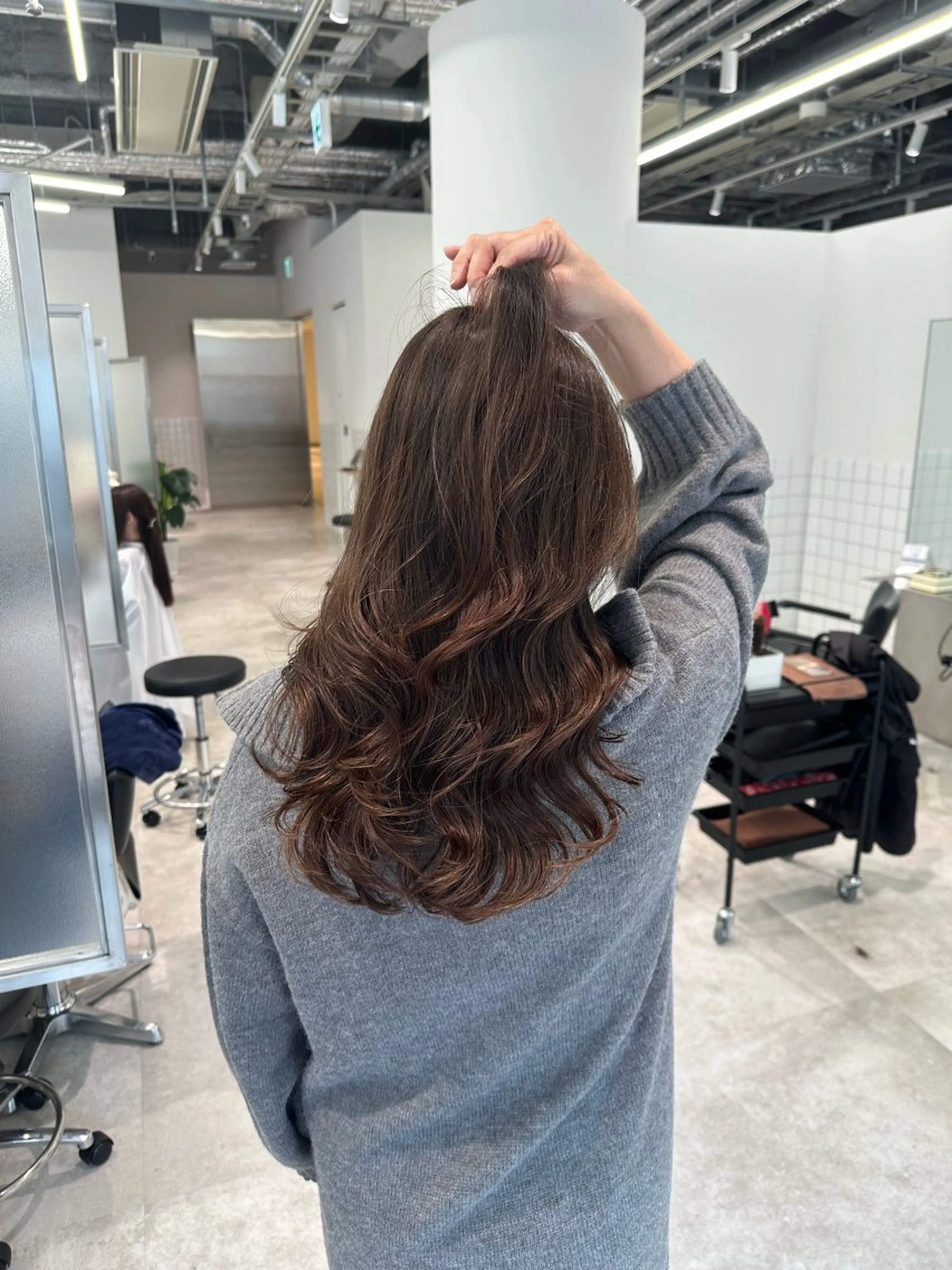 セミロング パーマ ARMONY大阪店 コテ巻き風パーマのヘアスタイル