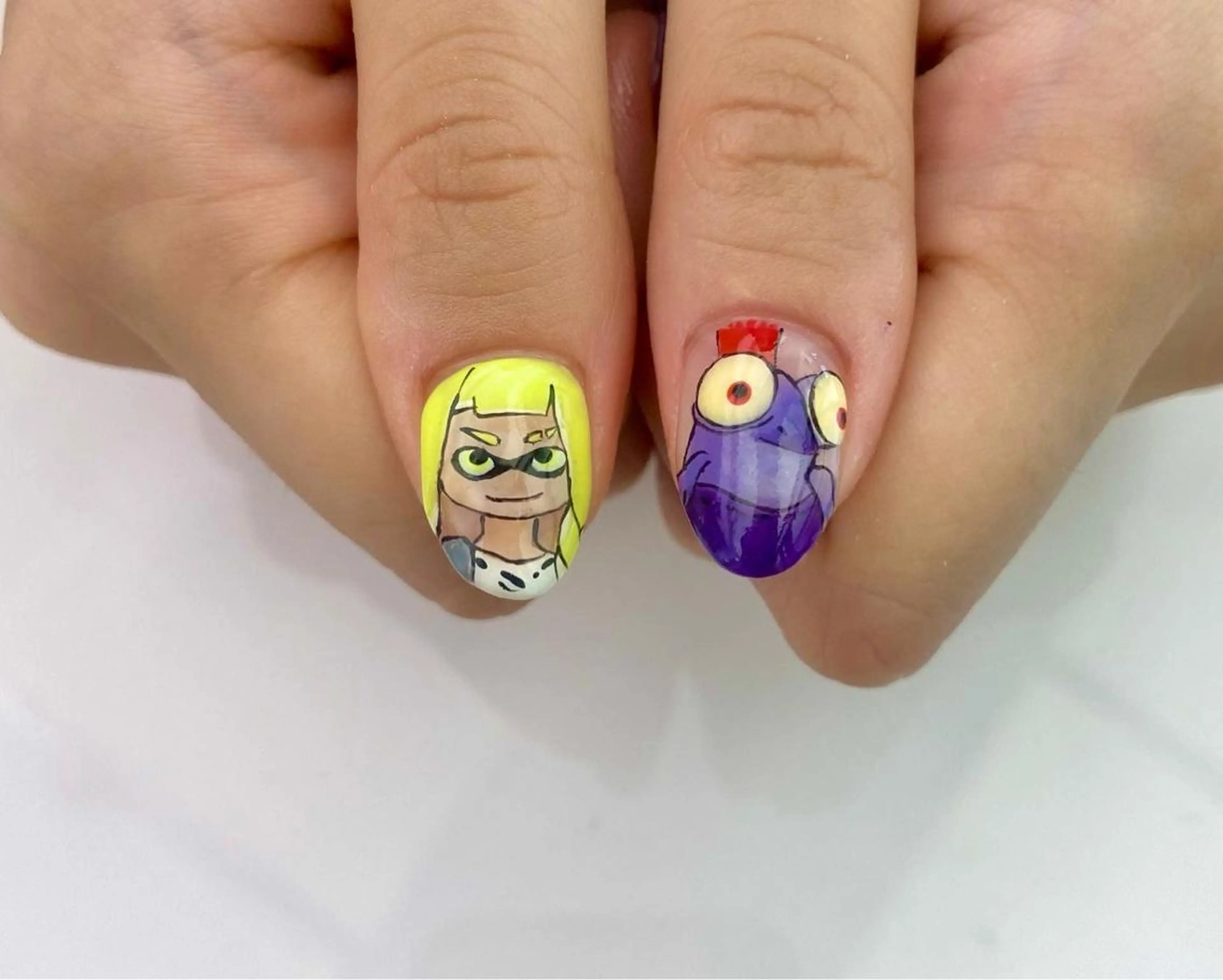 ネイル 安藤 彩乃のネイルデザイン