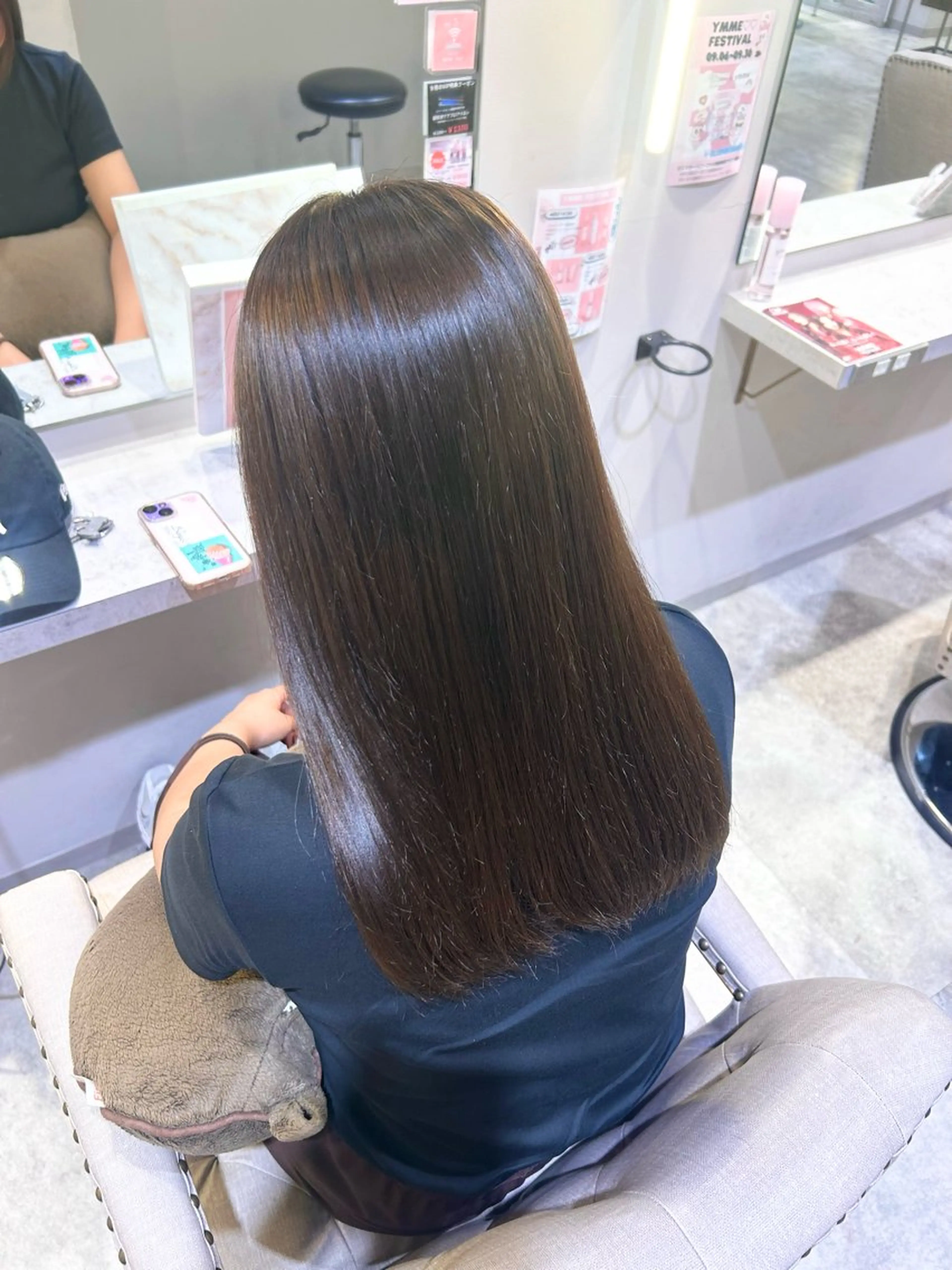 ロング カラー ベージュカラー ブリーチ 透明感カラー ブリーチなしカラー オリーブベージュ 🐰🎀透明感カラー yuzuka🎀🐰のヘアスタイル