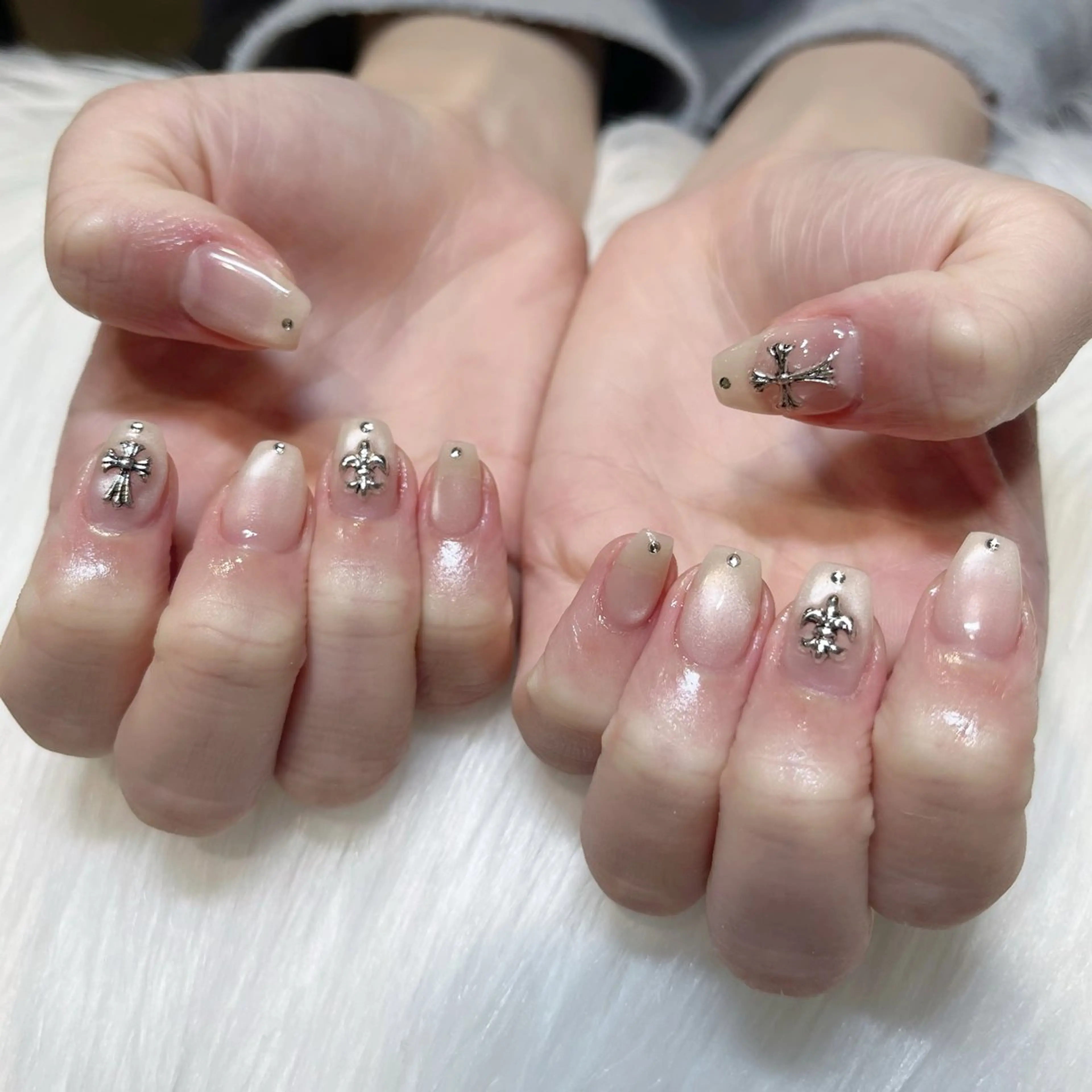 ネイル ハンドネイル KOKONA 🎀のネイルデザイン