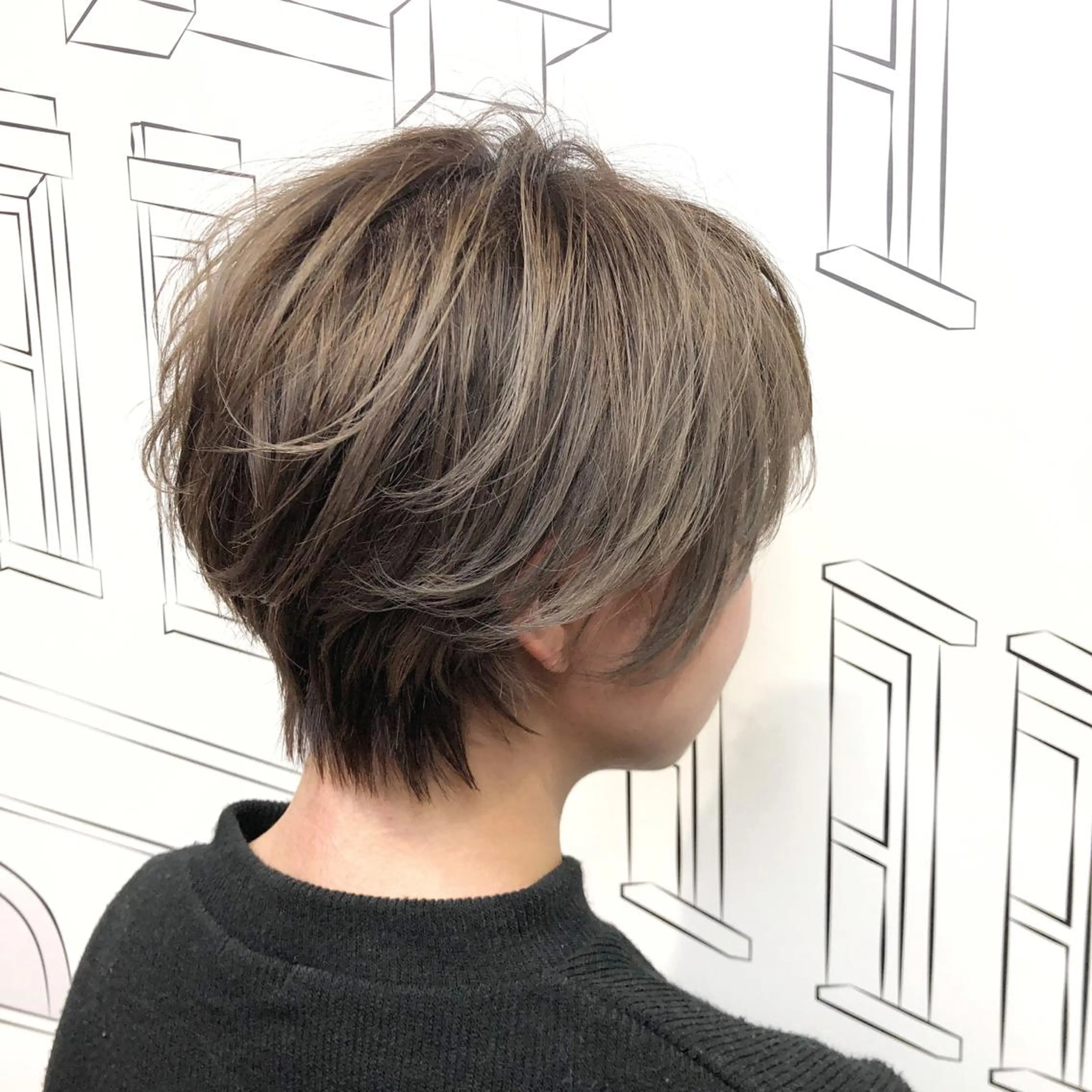 ショート カラー ベージュカラー 外国人風カラー ショートヘア レイヤー⭐️カラー ⭐️平川雅史のヘアスタイル