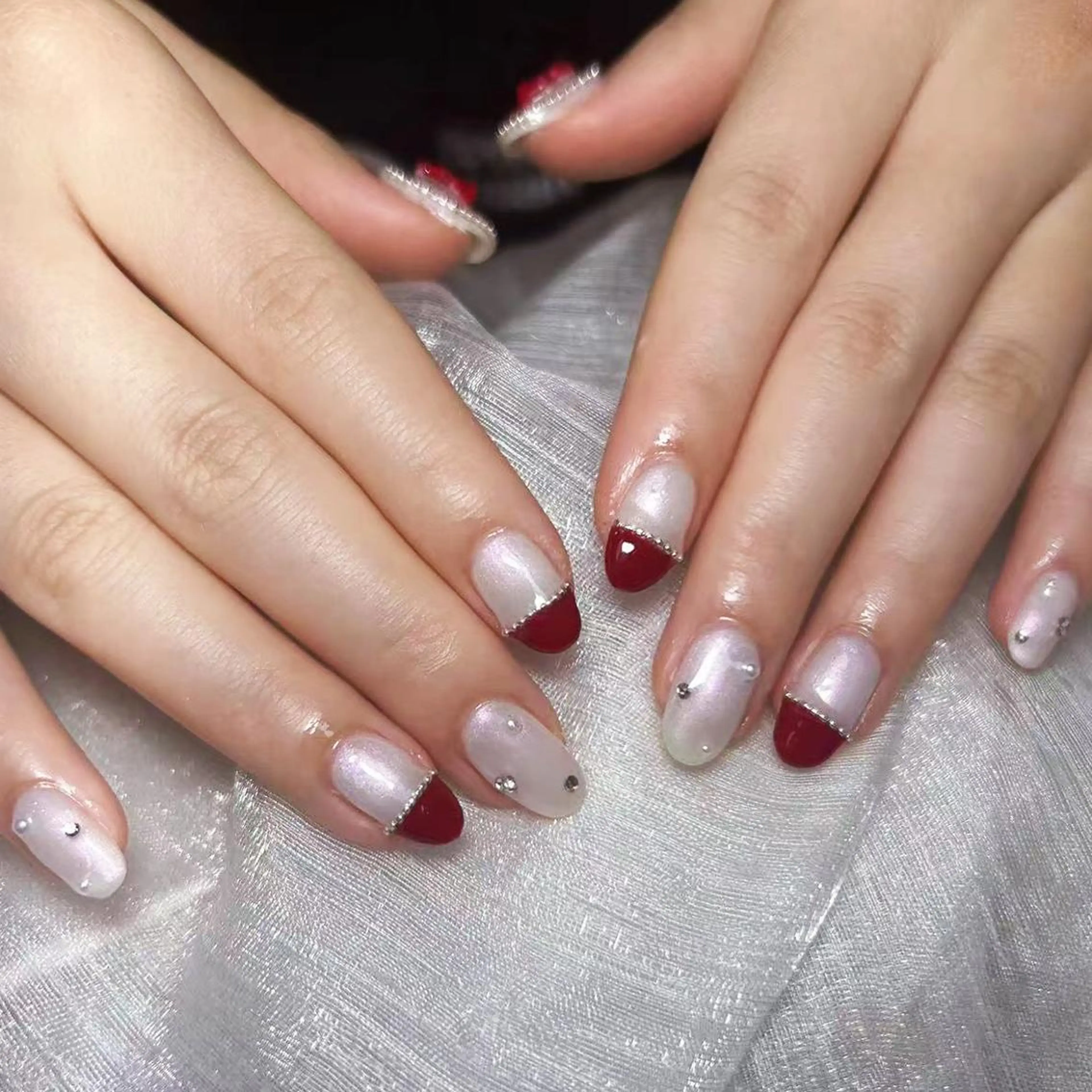 ネイル アートネイル オーロラネイル ガーリー キラキラネイル マグネットネイル ハンドネイル ハンドケア Diamond 🚢のネイルデザイン