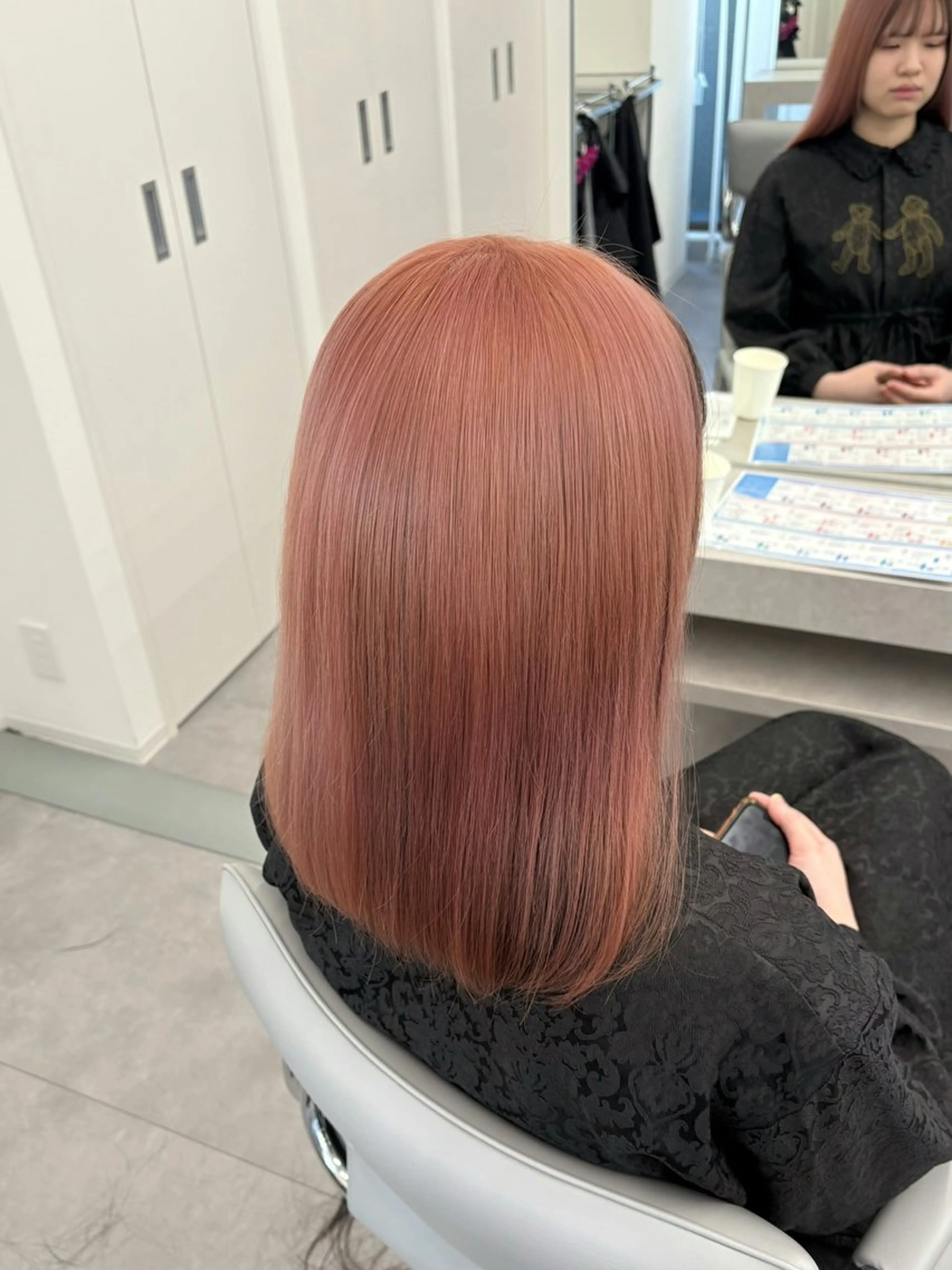 セミロング カラー 🎀‪ピンクベージュ 🎀ブリーチmikuのヘアスタイル