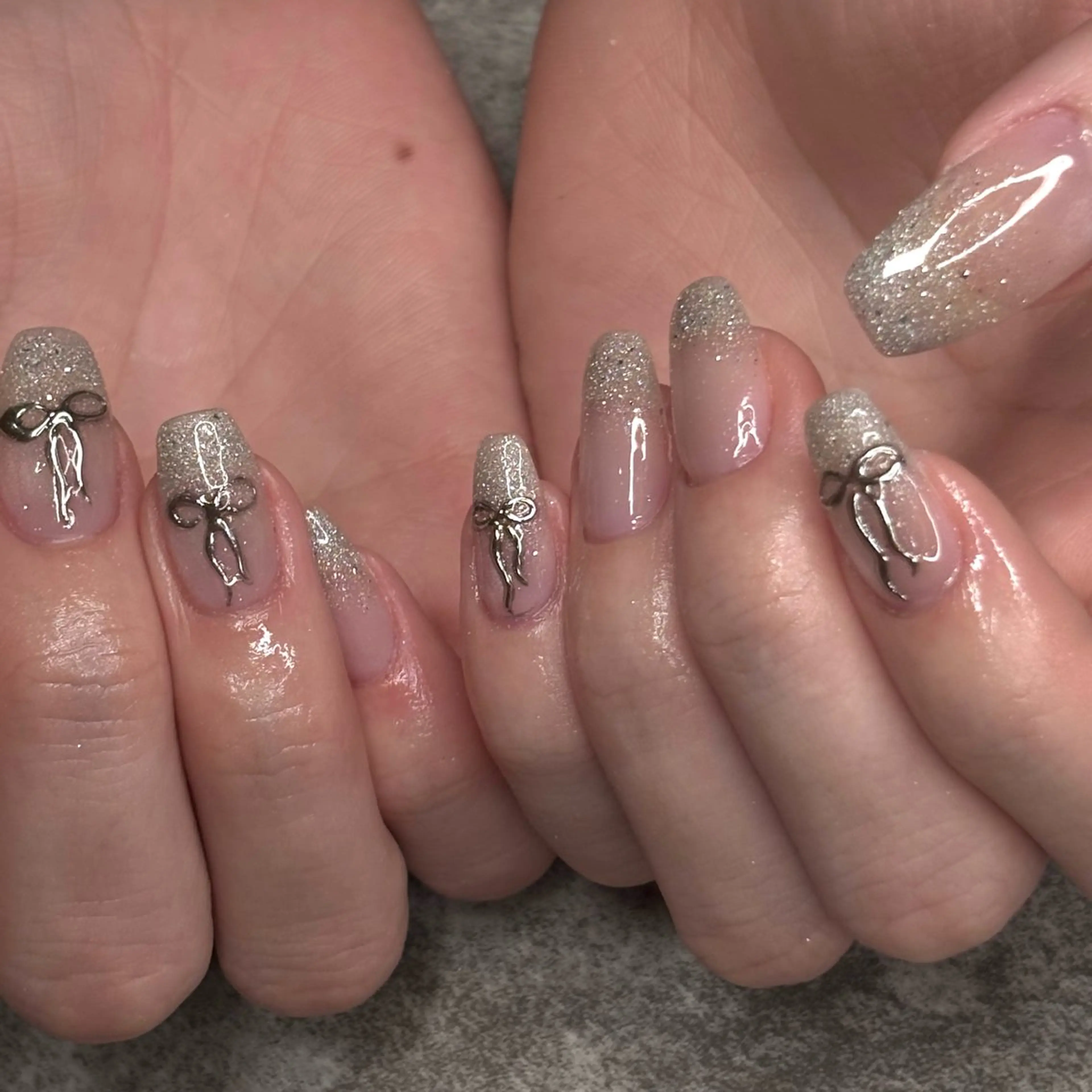 ネイル ぷっくりネイル リボン ハンドネイル mood mitsukiのネイルデザイン