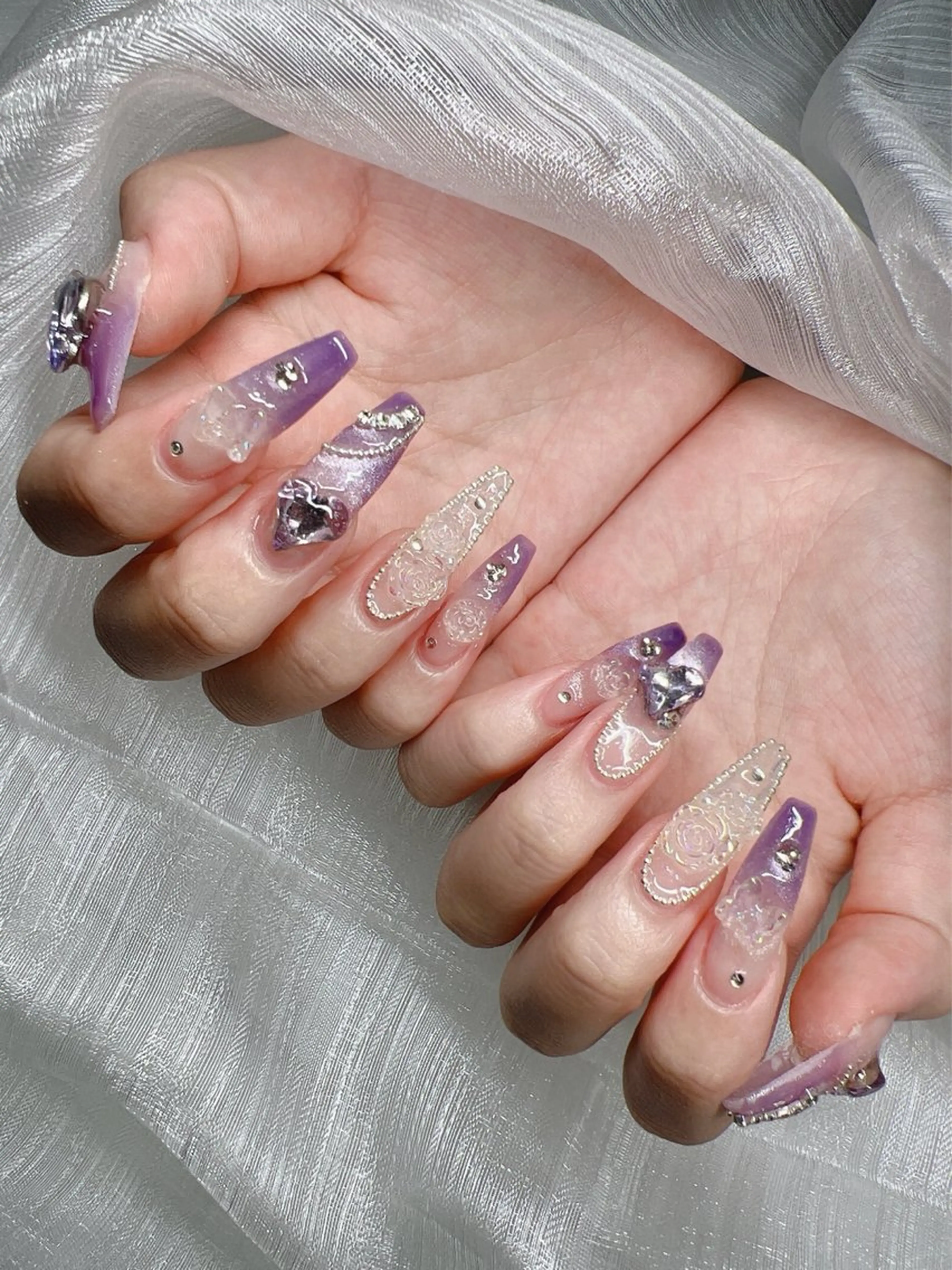 ネイル 長さ出し グラデーション キラキラネイル マグネットネイル ニュアンスネイル ハンドネイル Lee Nails チップ長さだし専門店のネイルデザイン