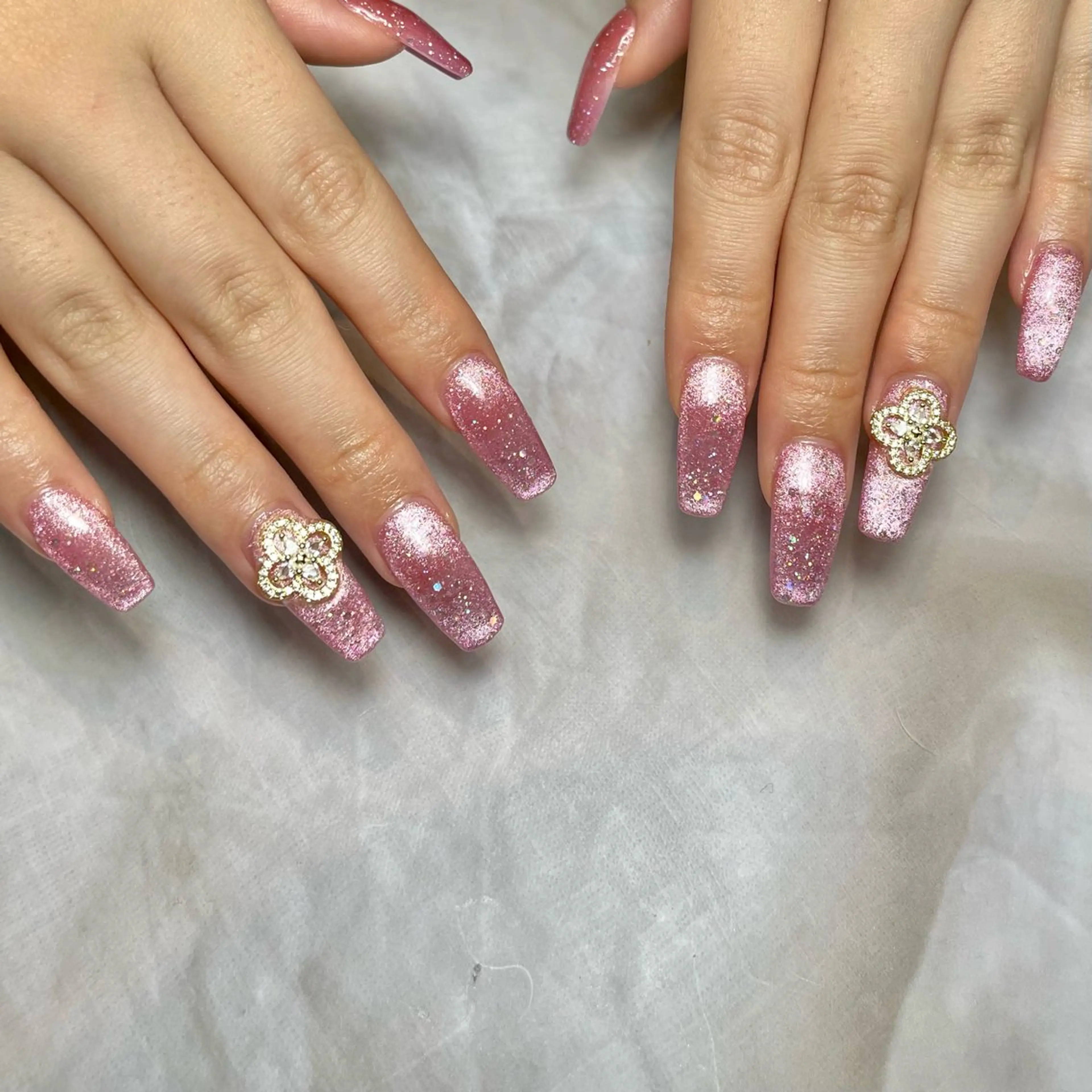 ネイル ラメ(グリッター) ピンク スカルプネイル ハンドネイル Reflection marikoのネイルデザイン