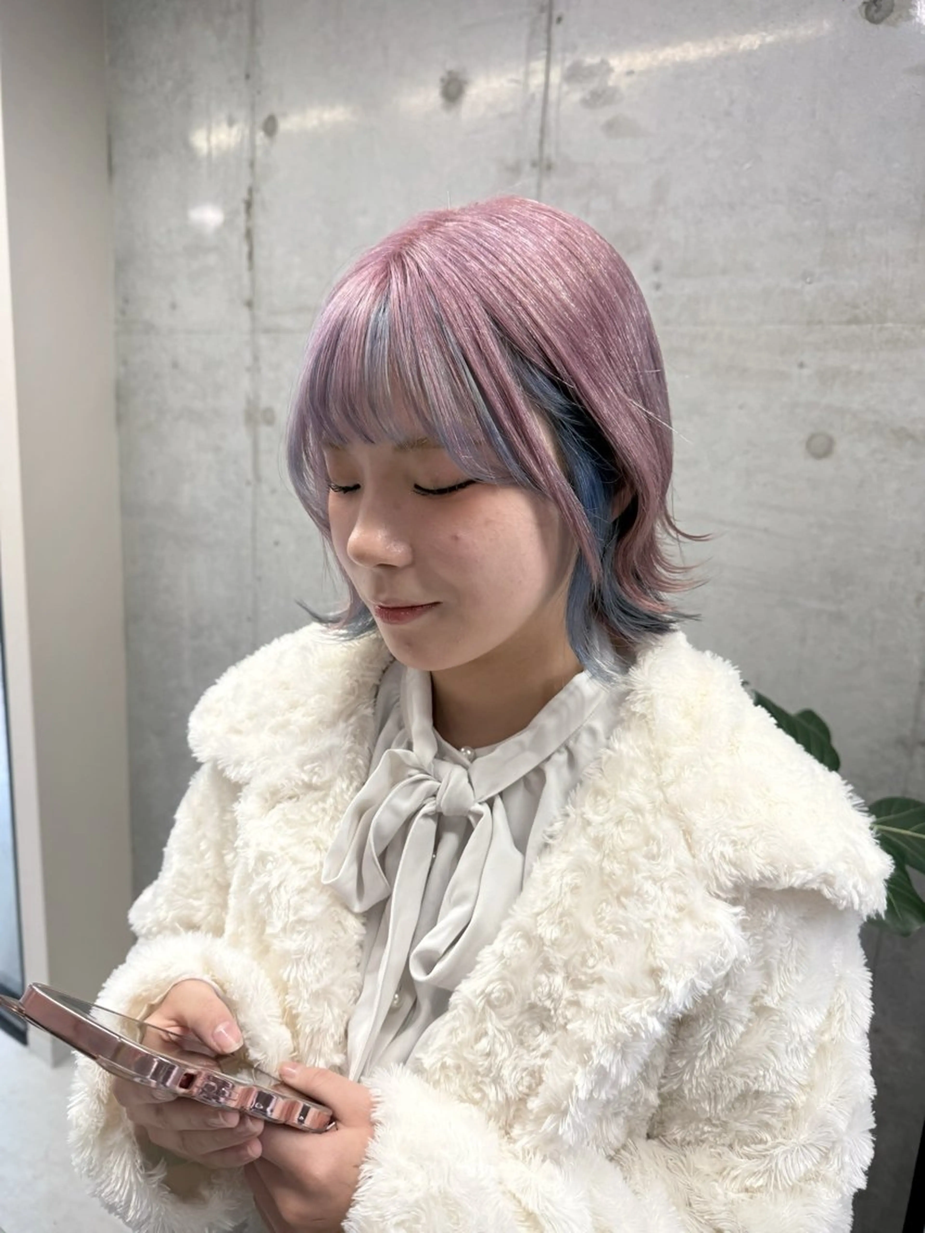 ミディアム ヘアカラー ハイトーン×艶カラー 🤍MIZUKIのヘアスタイル