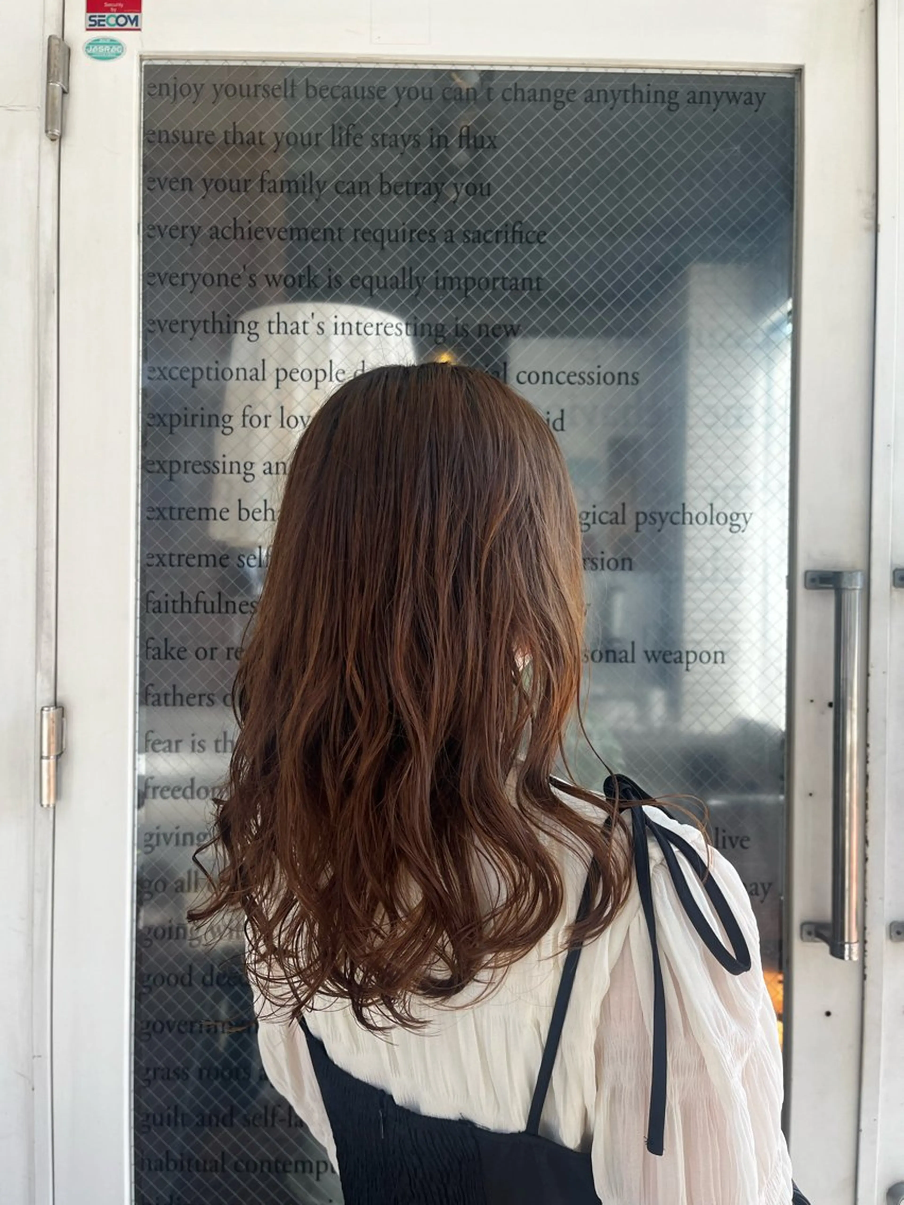 セミロング セミロングパーマ かりかわ まみのヘアスタイル