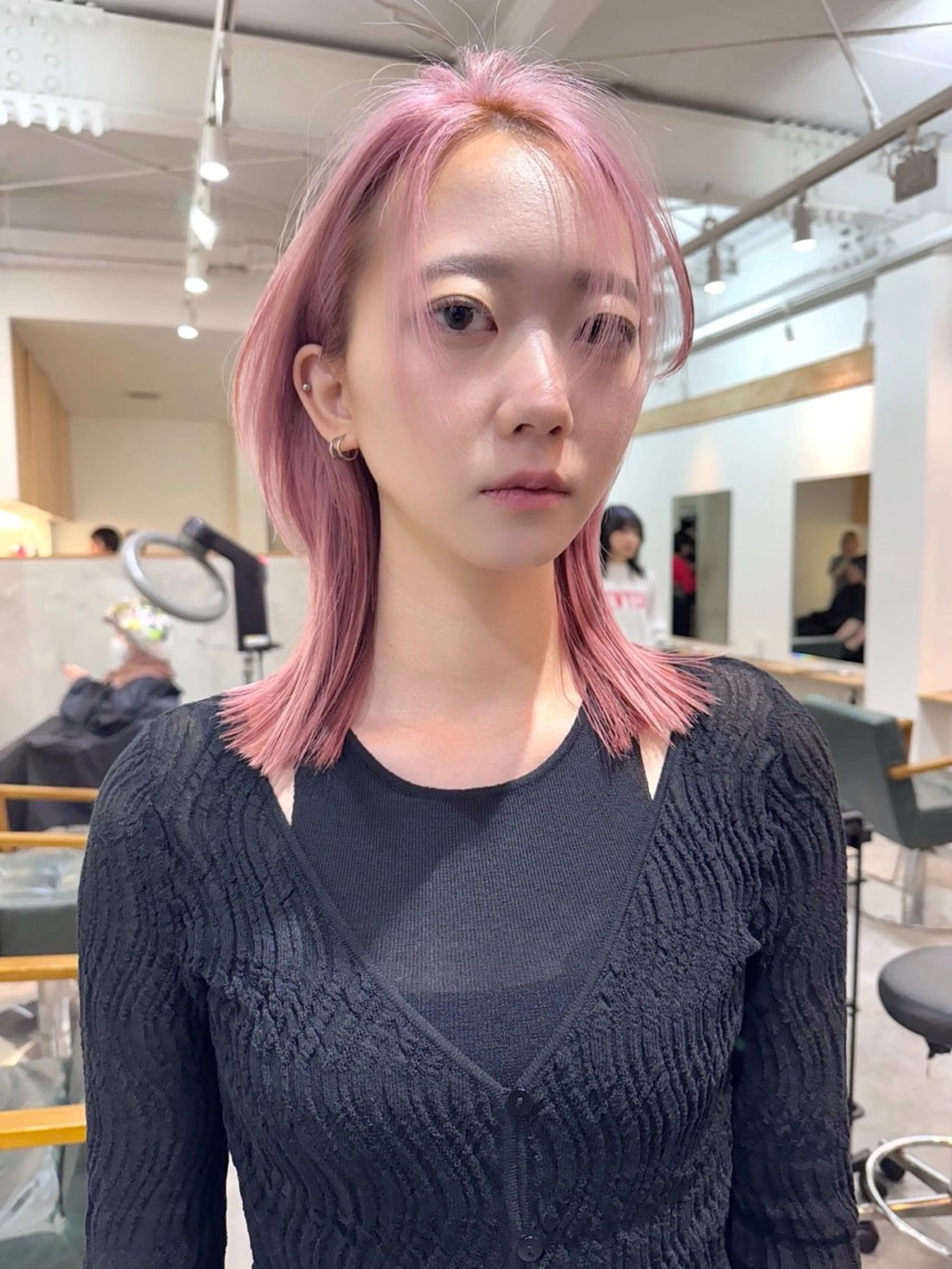 ミディアム カラー ヘアアレンジ カット ヘアカラー トリートメント 丸山渉/パーマ エフェクトブリーチのヘアスタイル