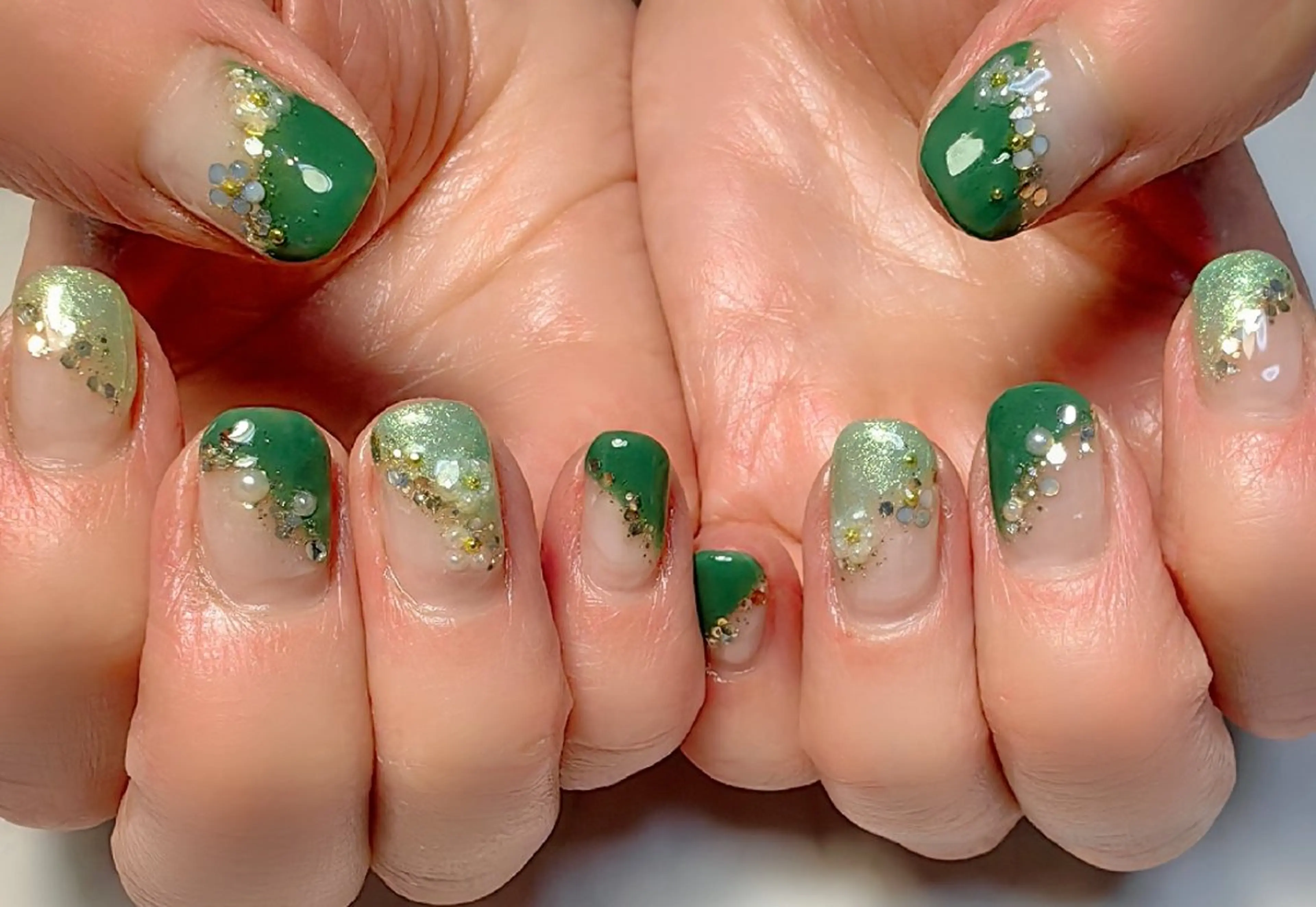 ネイル フレンチネイル 斜めフレンチ ハンドネイル reve あやののネイルデザイン