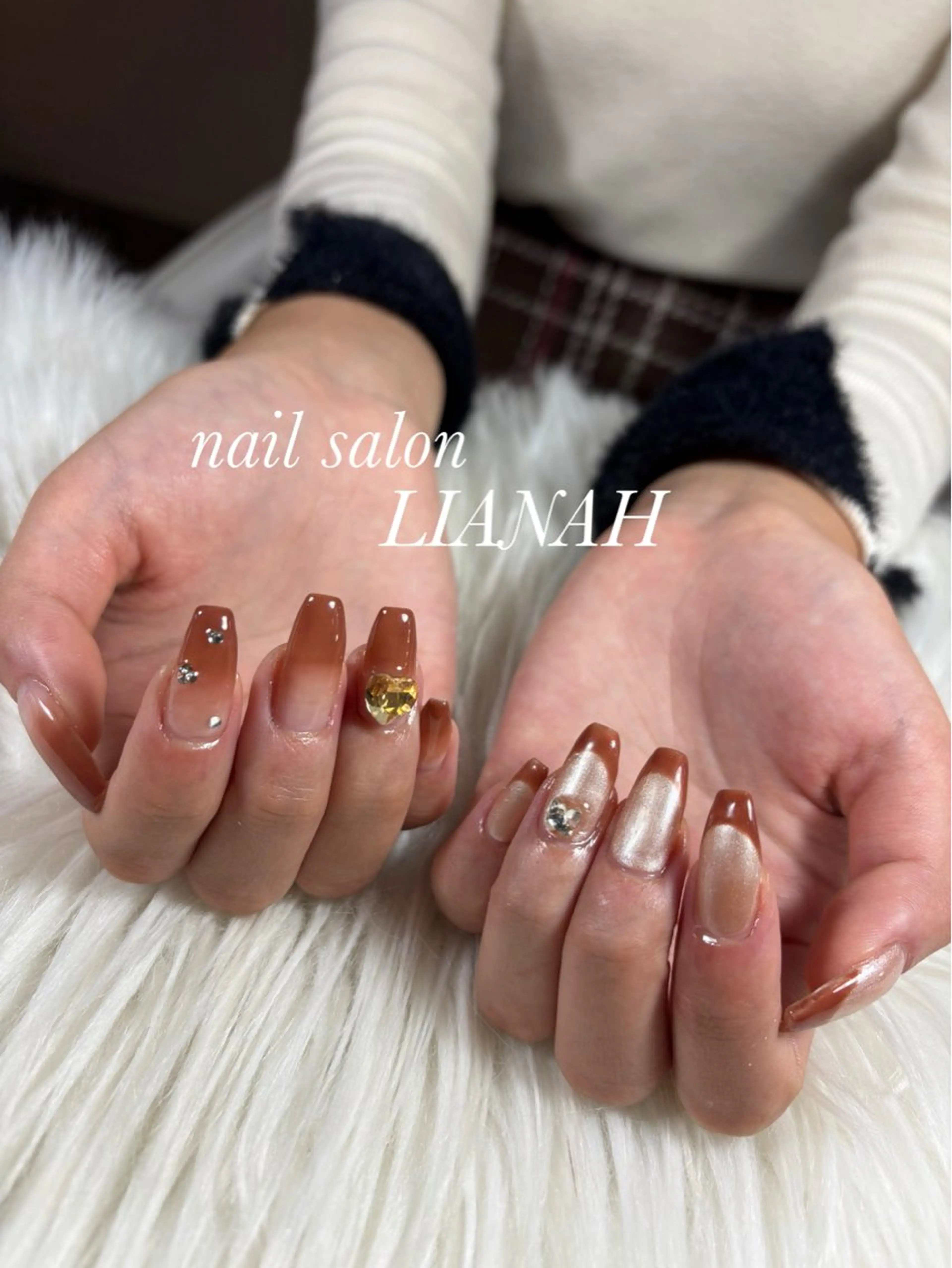 ネイル ブラウン フレンチネイル ハンドネイル リアンナ 𝑰𝑶𝑹𝑰のネイルデザイン