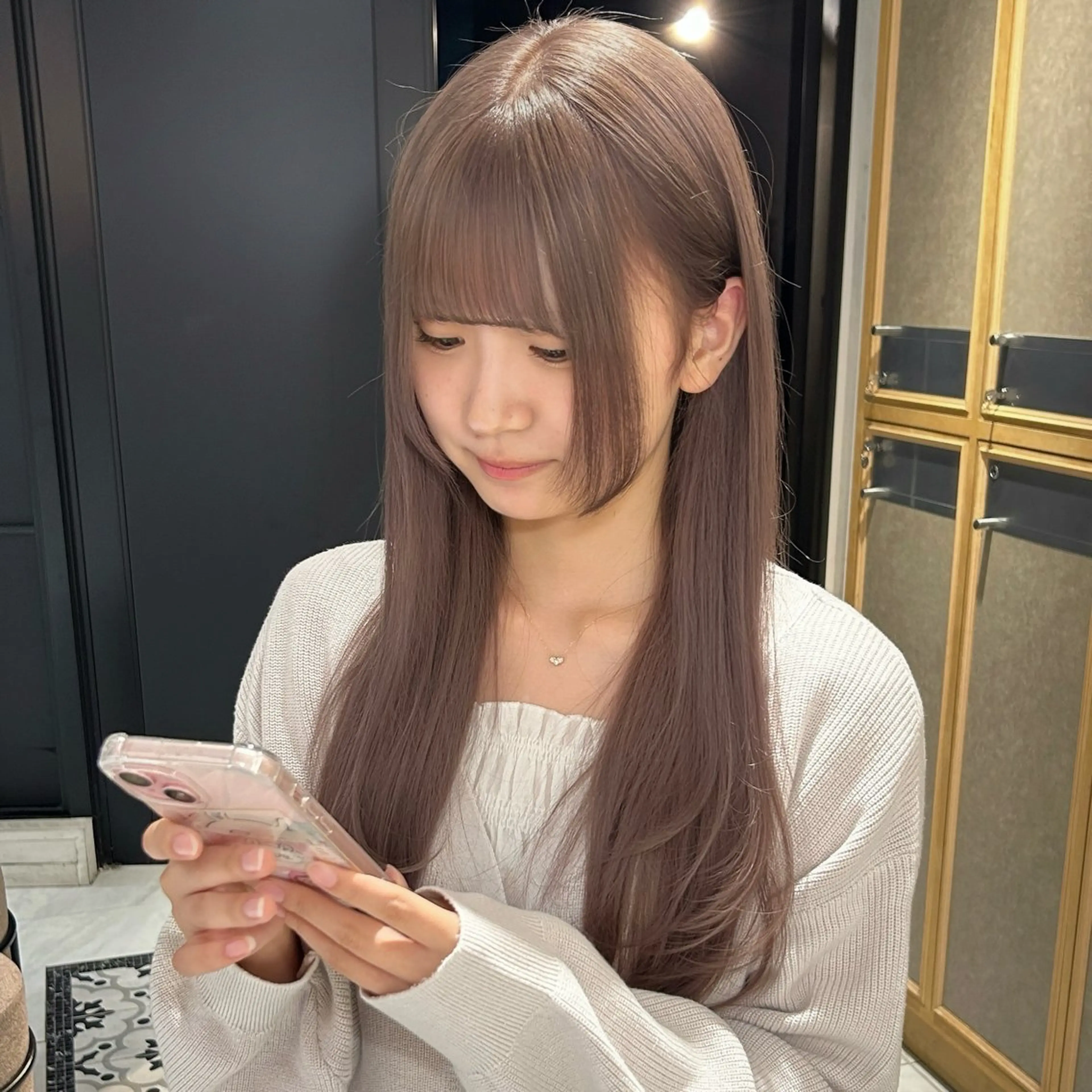 セミロング カラー ヘアカラー トリートメント ヘッドスパ ヘアセット ayumi / 中明度カラーのヘアスタイル