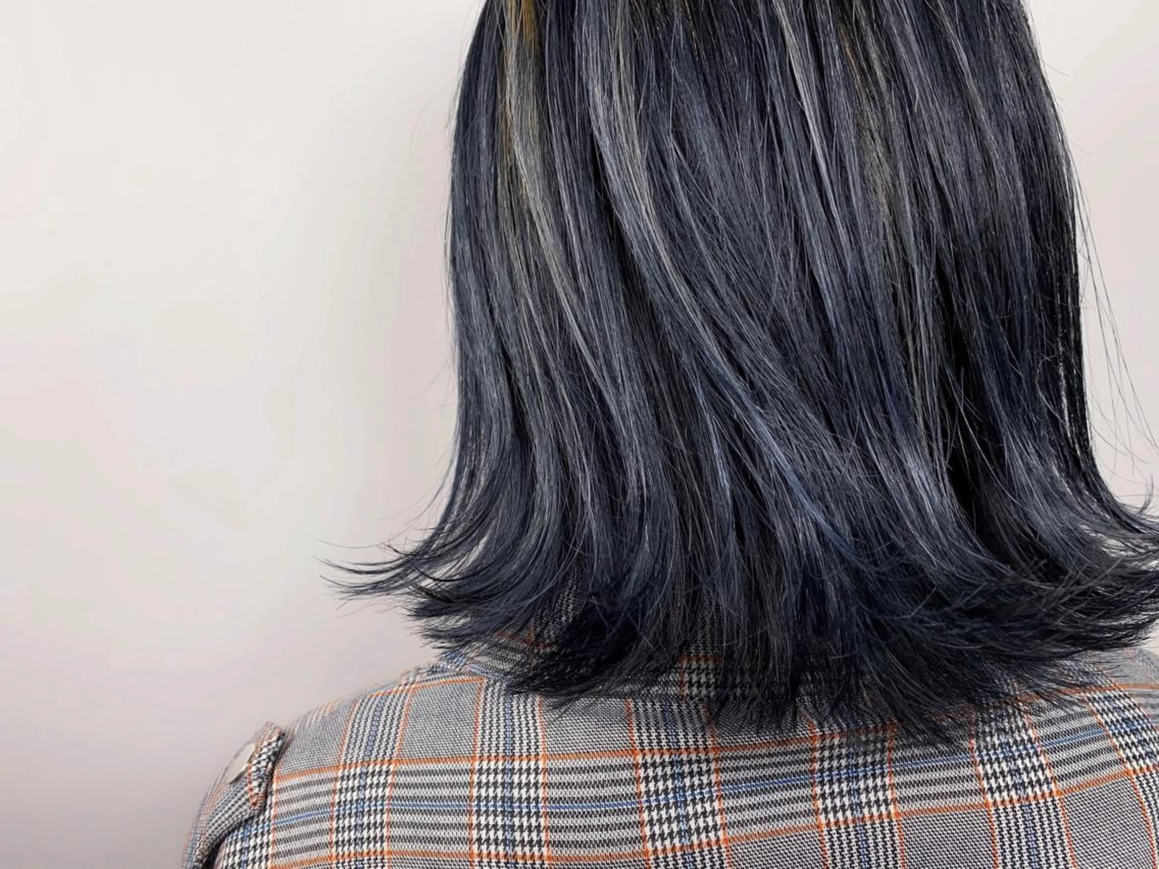 ショート カラー ハイライトカラー ネイビーカラー ハイライト カット ヘアカラー トリートメント tension 【テンション】のヘアスタイル