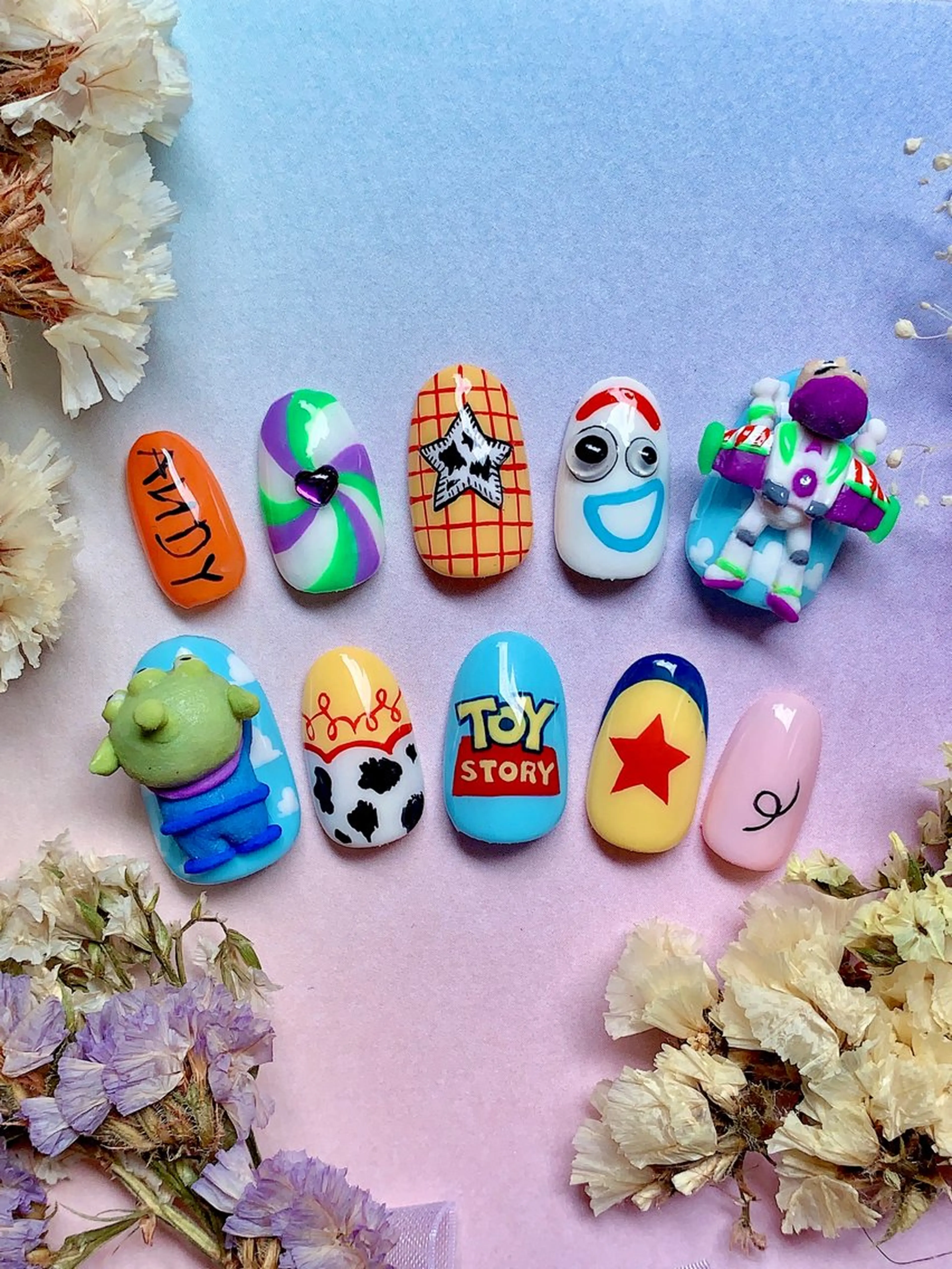 ネイル アートネイル 韓国ネイル 持ち込み ぷっくりネイル ストーンネイル シェアサロンLei.g(レイジー)所属・3Dアートネイル💗 都築レナのネイルデザイン