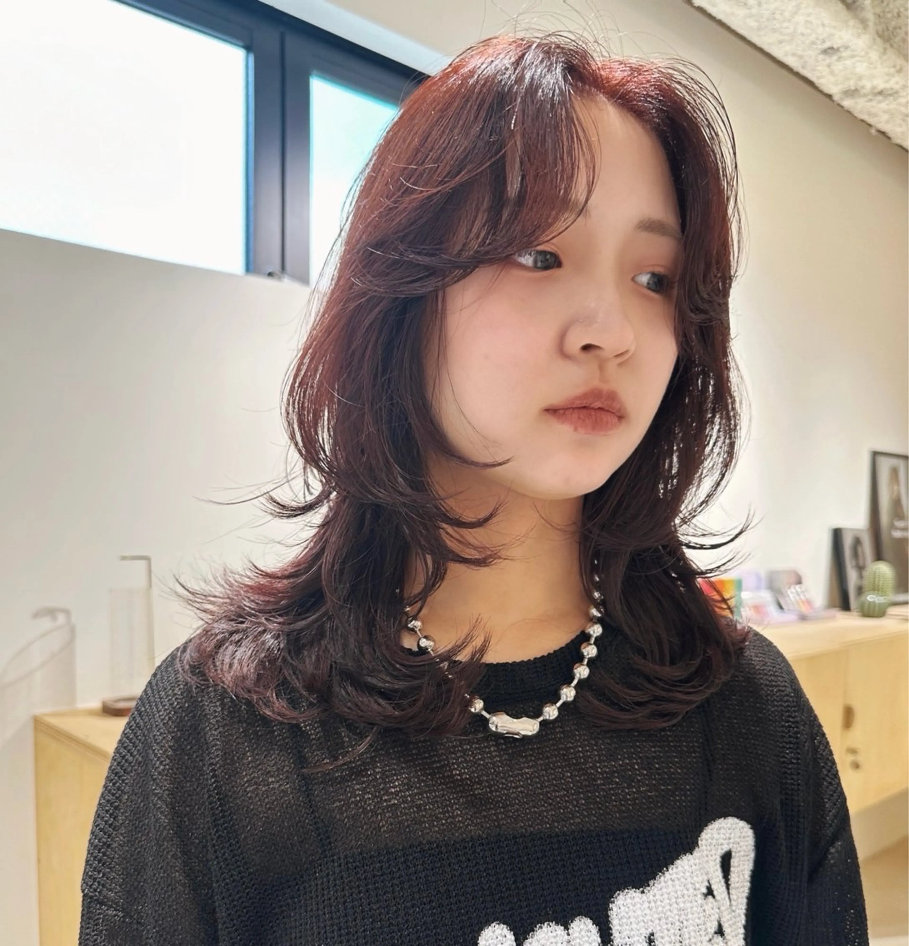 セミロング レイヤーカット ヘアカラー ヘッドスパ 安藤 琢真のヘアスタイル