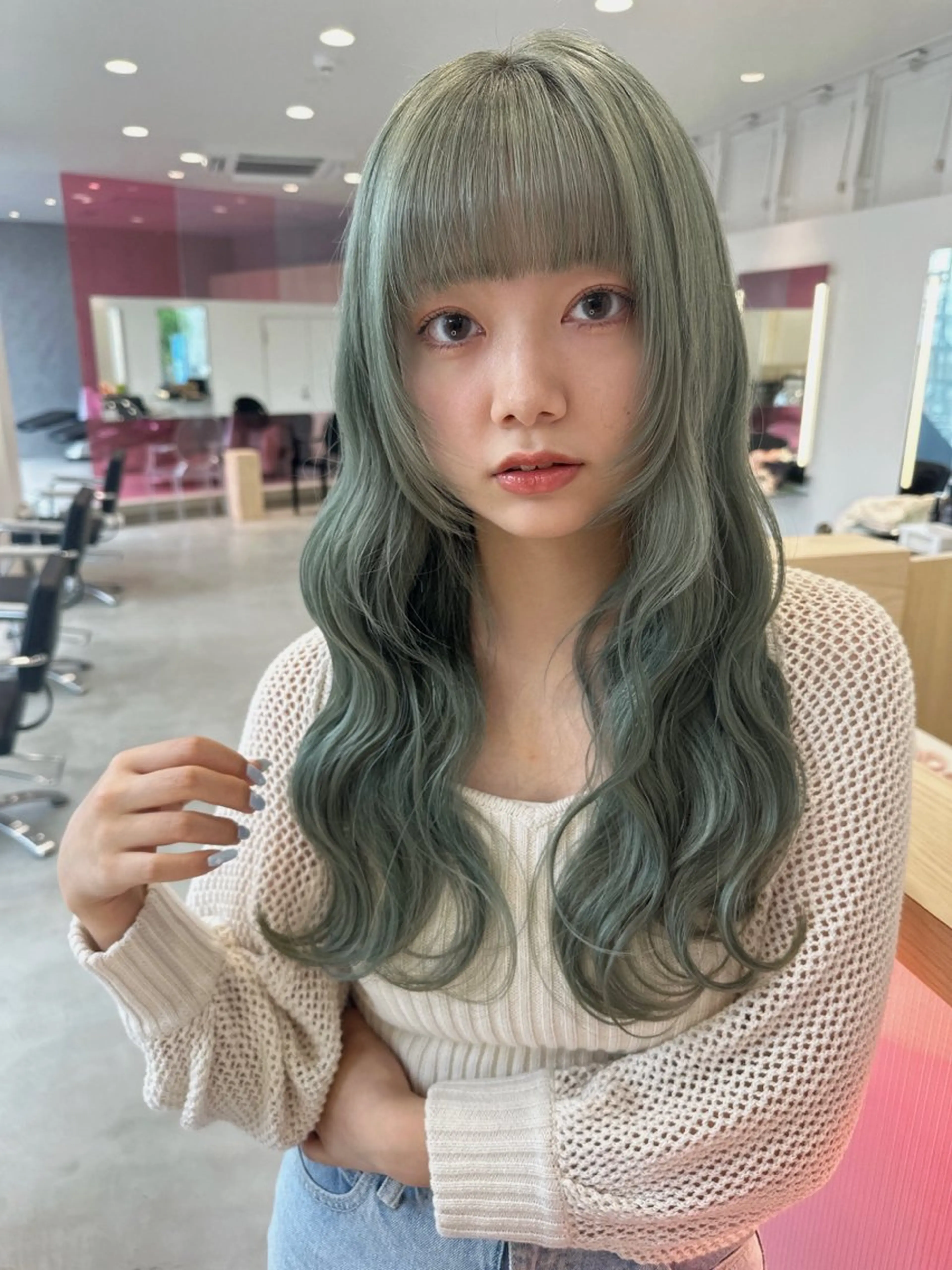 前髪・顔まわりカット+全体ワンカラー+トリートメントの写真