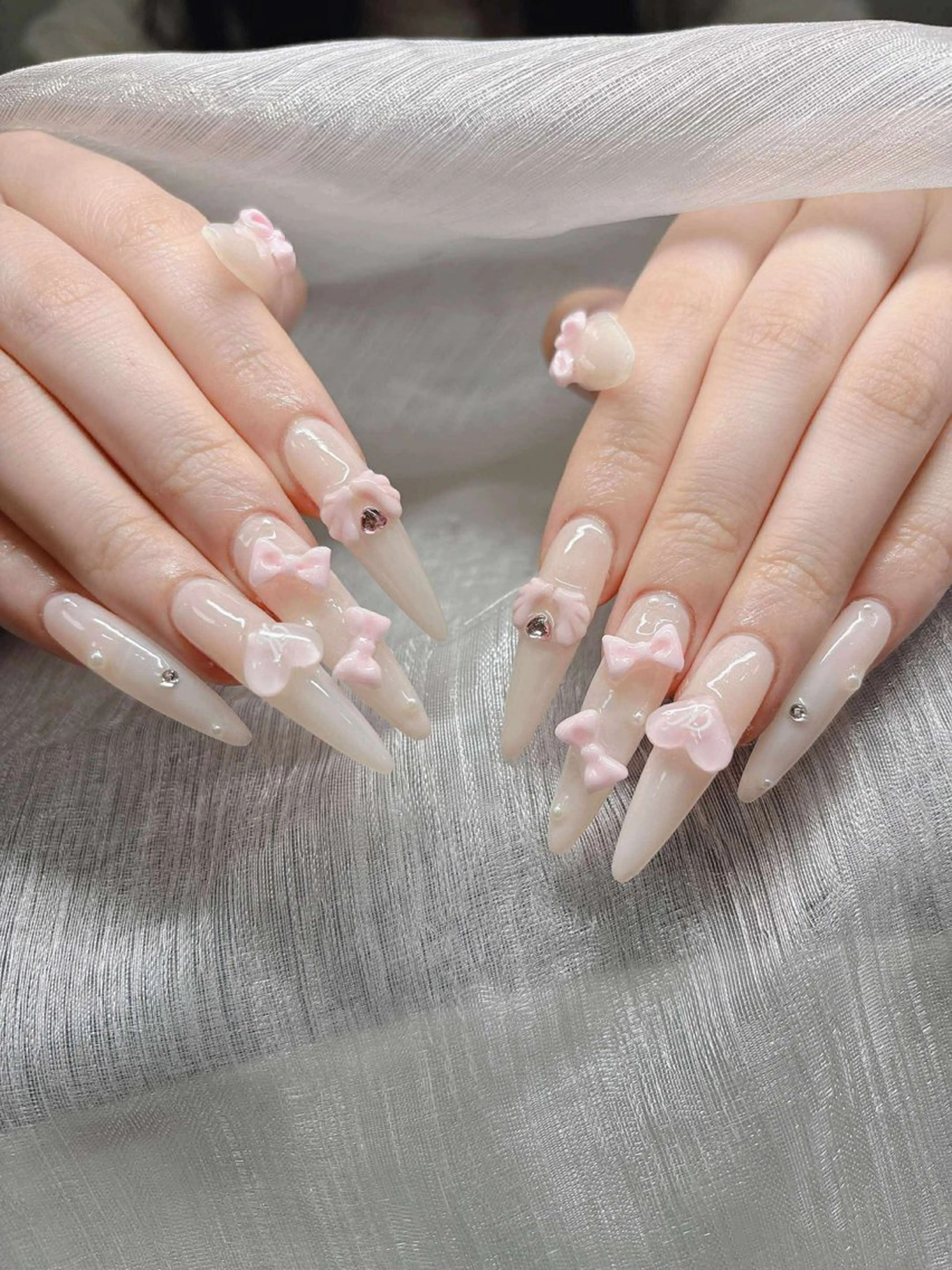 ネイル 長さ出し グラデーション 卒業式 キラキラネイル マグネットネイル ハンドネイル Lee Nailsのネイルデザイン
