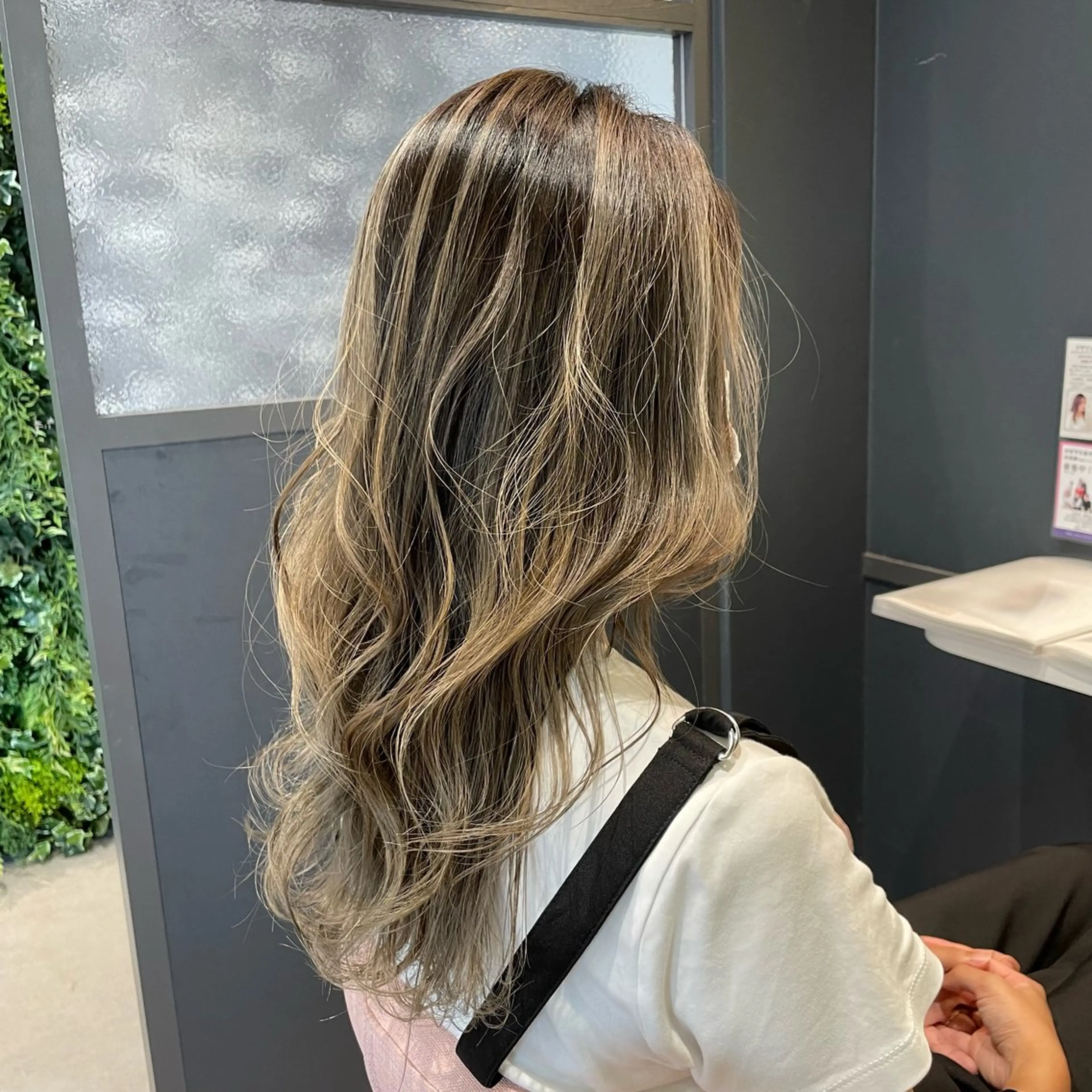 ロング 黒川 杏のヘアスタイル