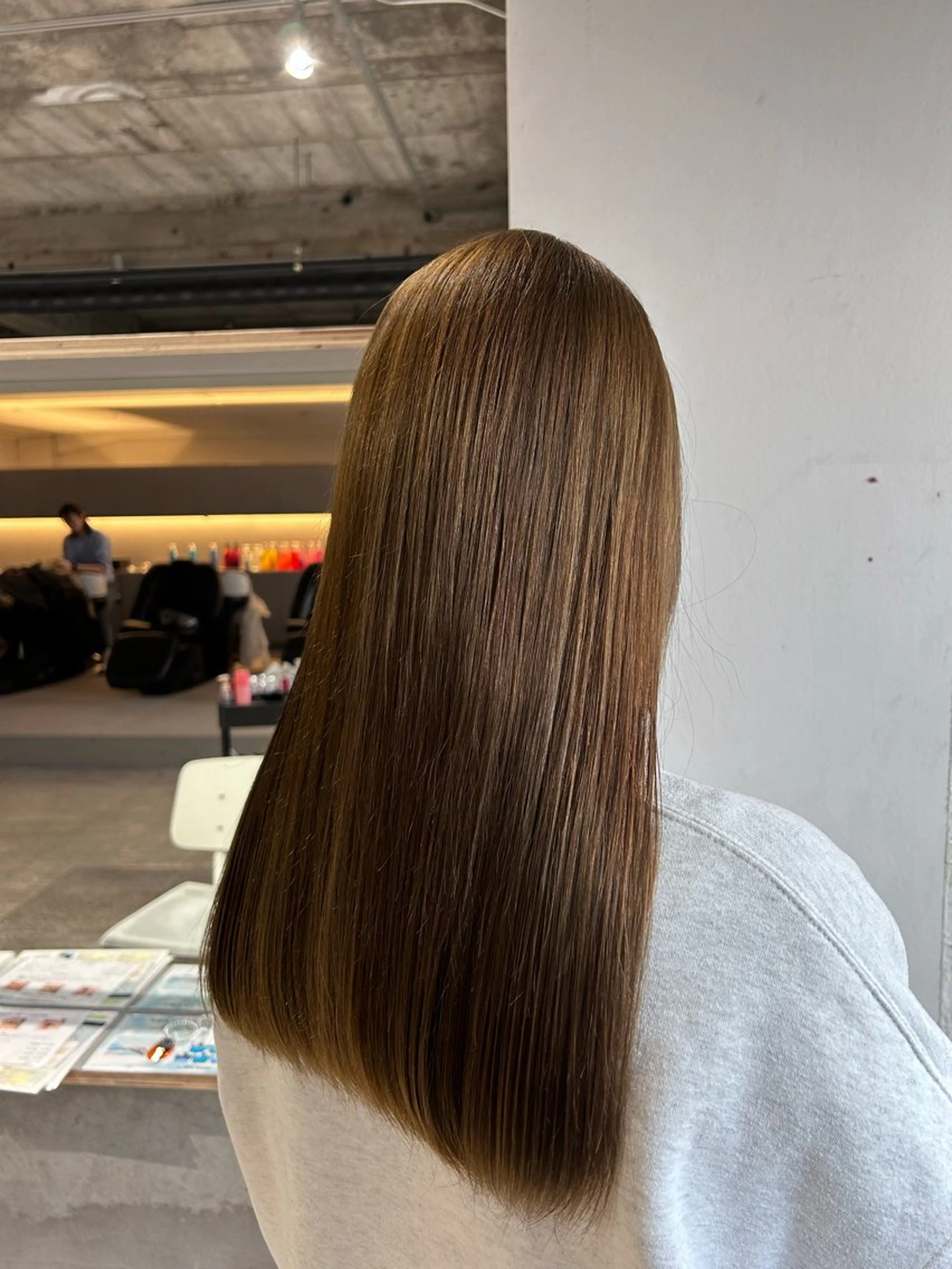 ロング ヘアカラー 玉置 七海のヘアスタイル
