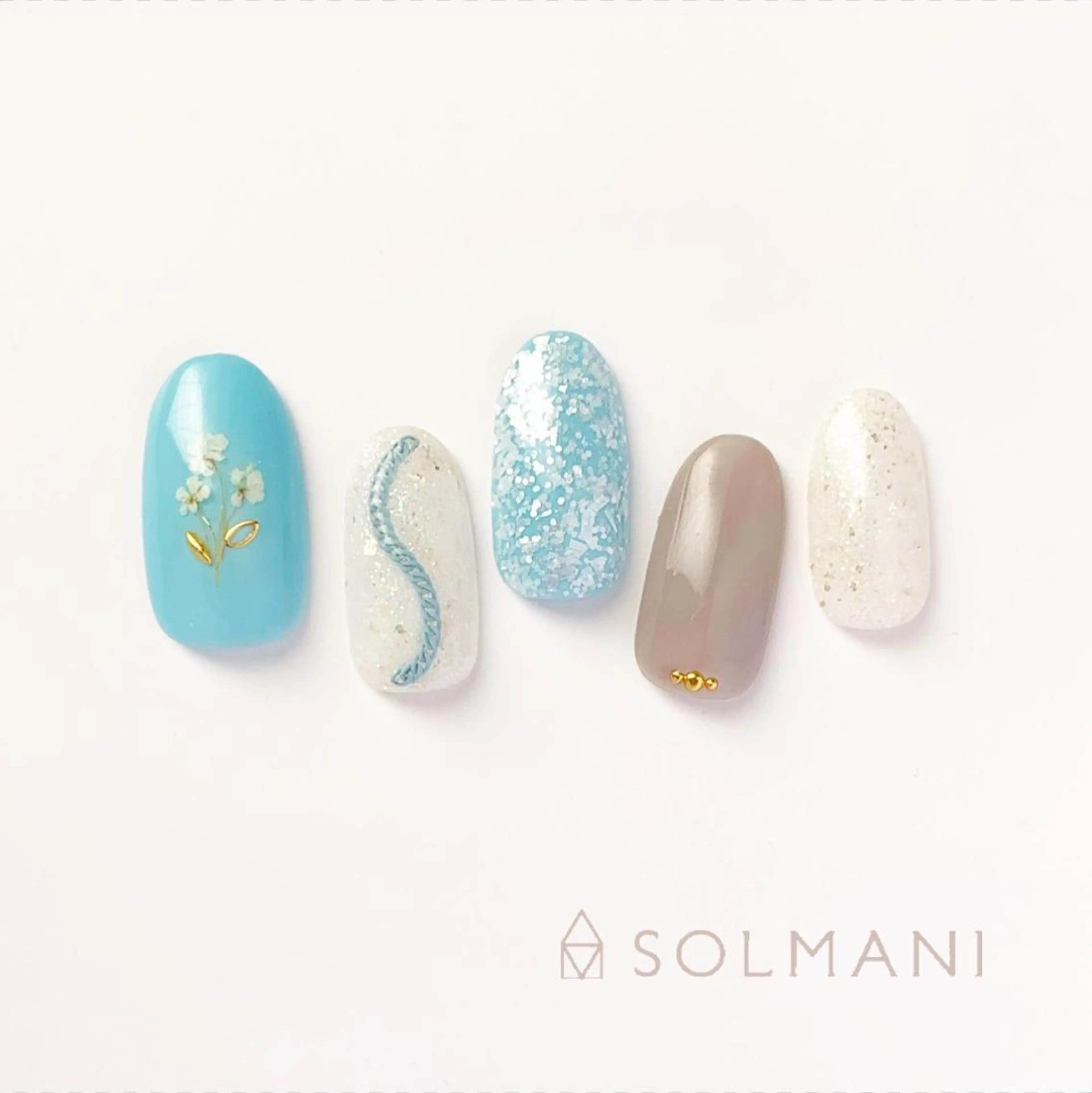 ネイル SOLMANI 予約担当のネイルデザイン