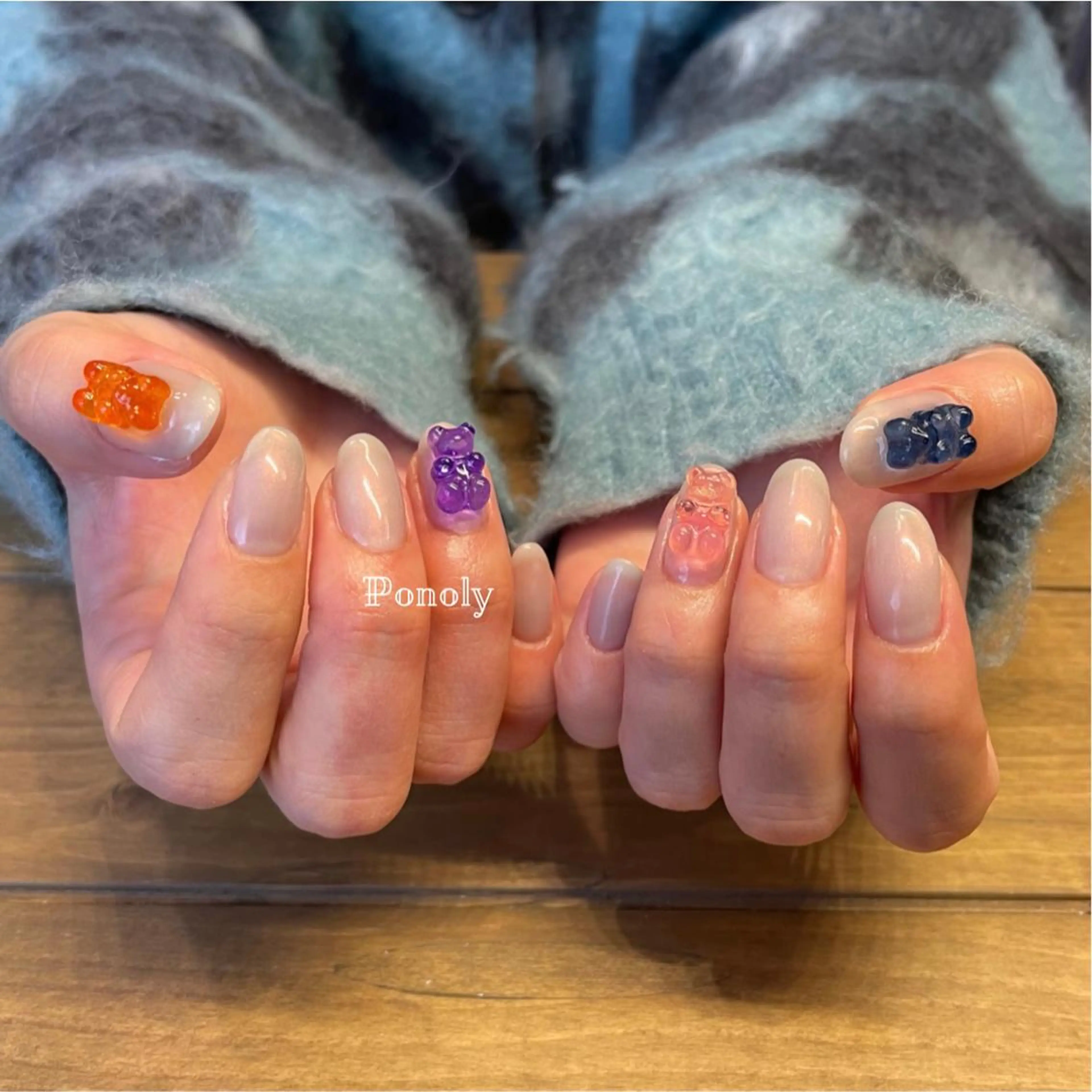 ショート ネイル ジェルネイル マグネットネイル ニュアンスネイル ワンカラーネイル パラジェル 10ten Mikiのネイルデザイン