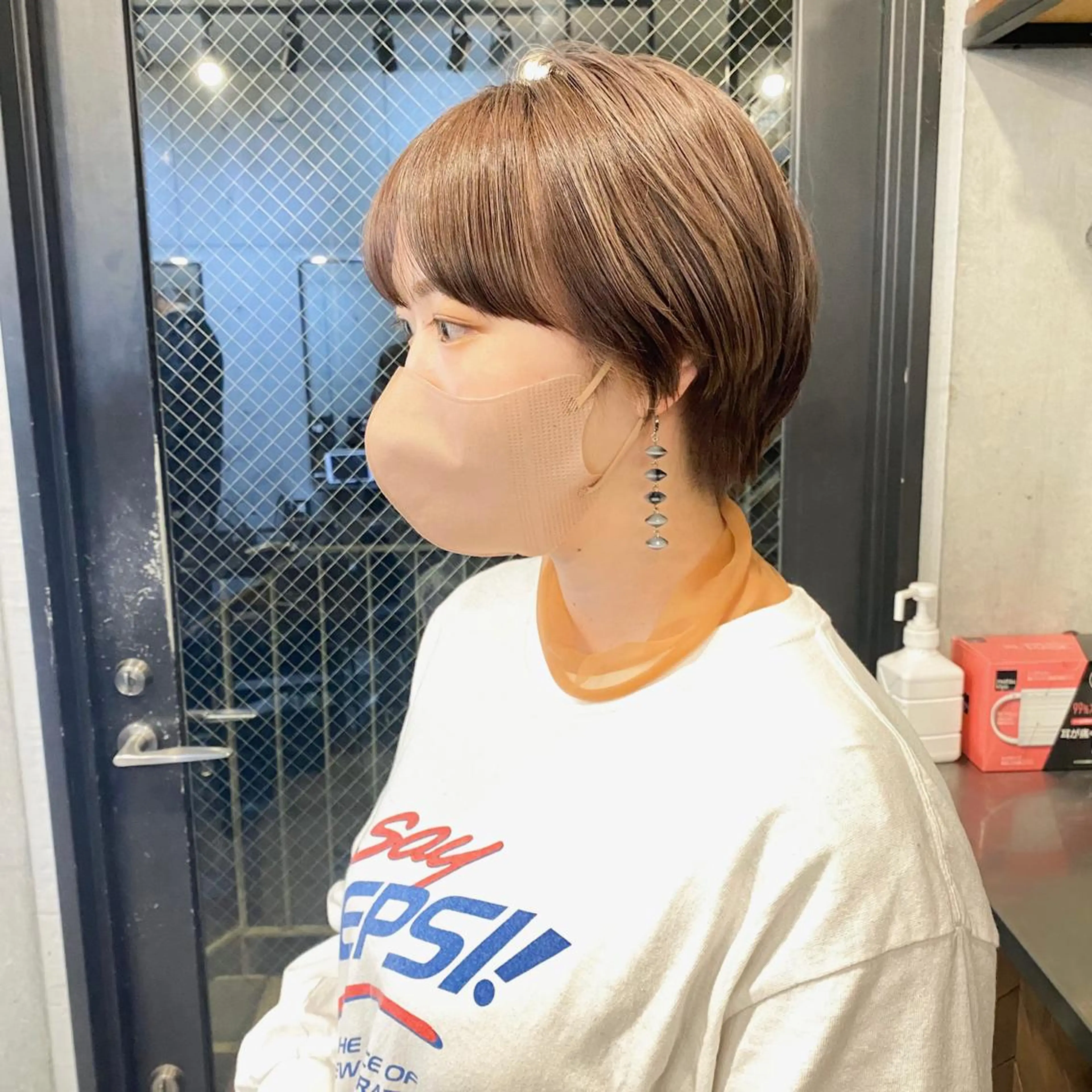 ショート カラー 艶髪ブリーチ 永井竜也のヘアスタイル