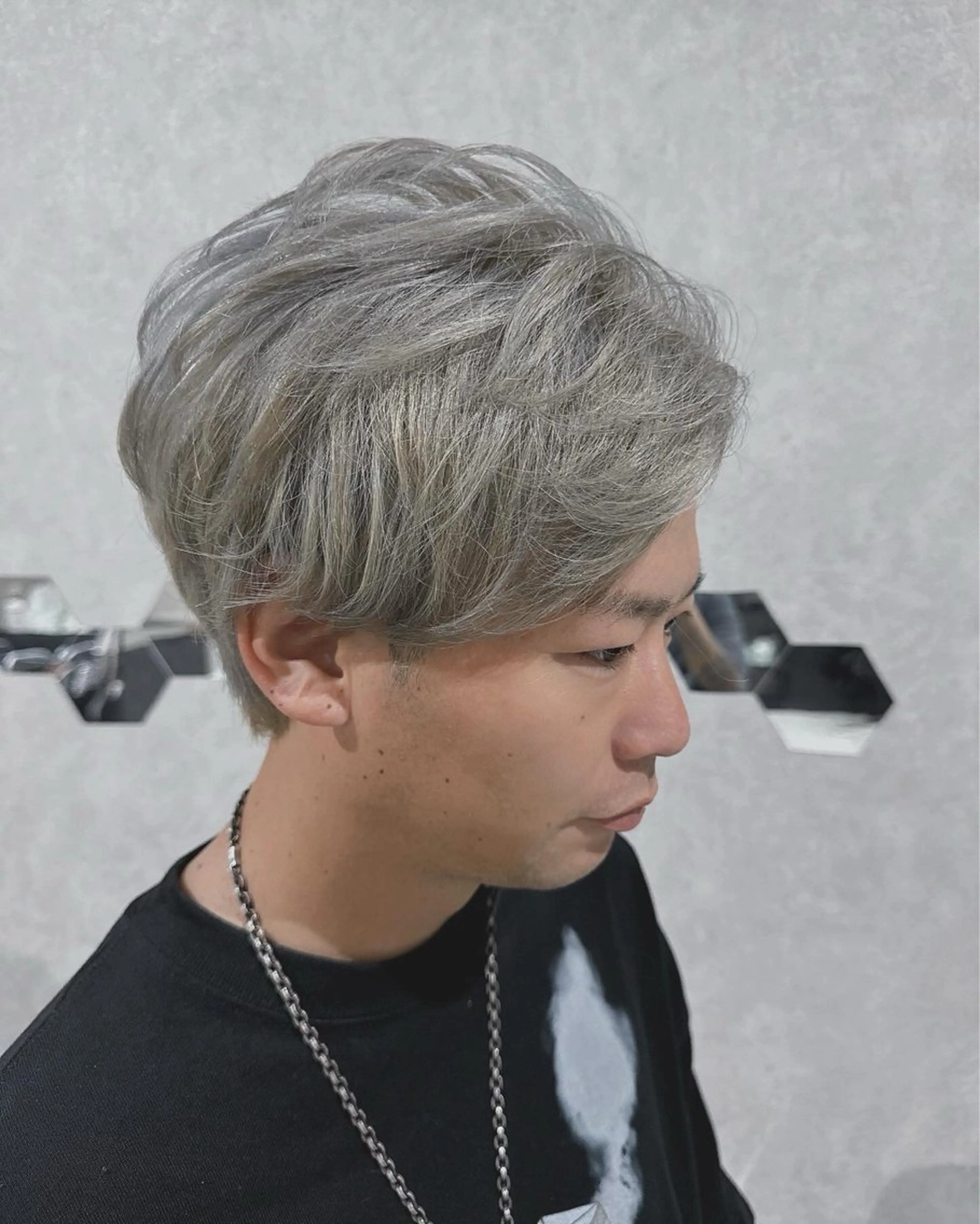 ショート カラー シルバー カット ヘアカラー トリートメント 韓国ヘアー🦄ྀི オタク美容師🌈山本のヘアスタイル