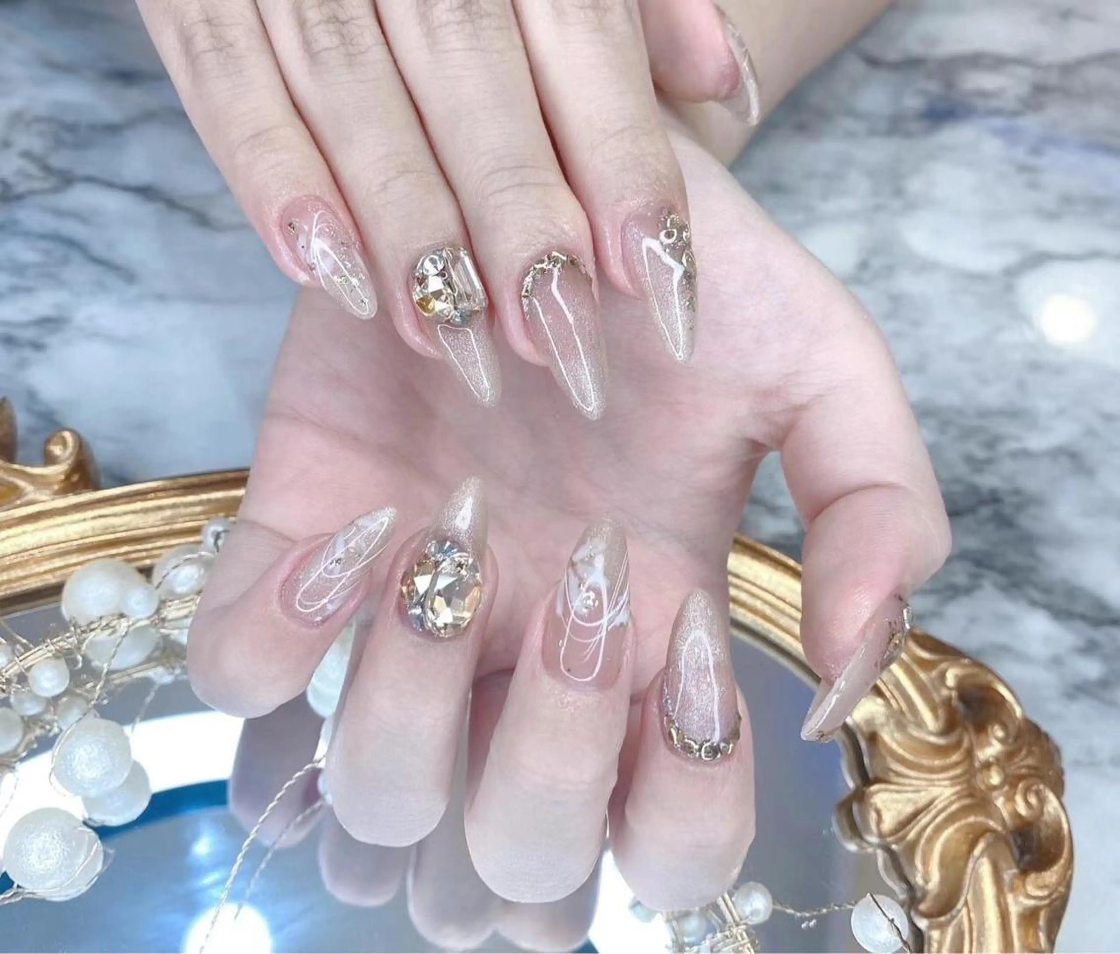 ネイル ゴールド キラキラネイル Babarla Nailのネイルデザイン