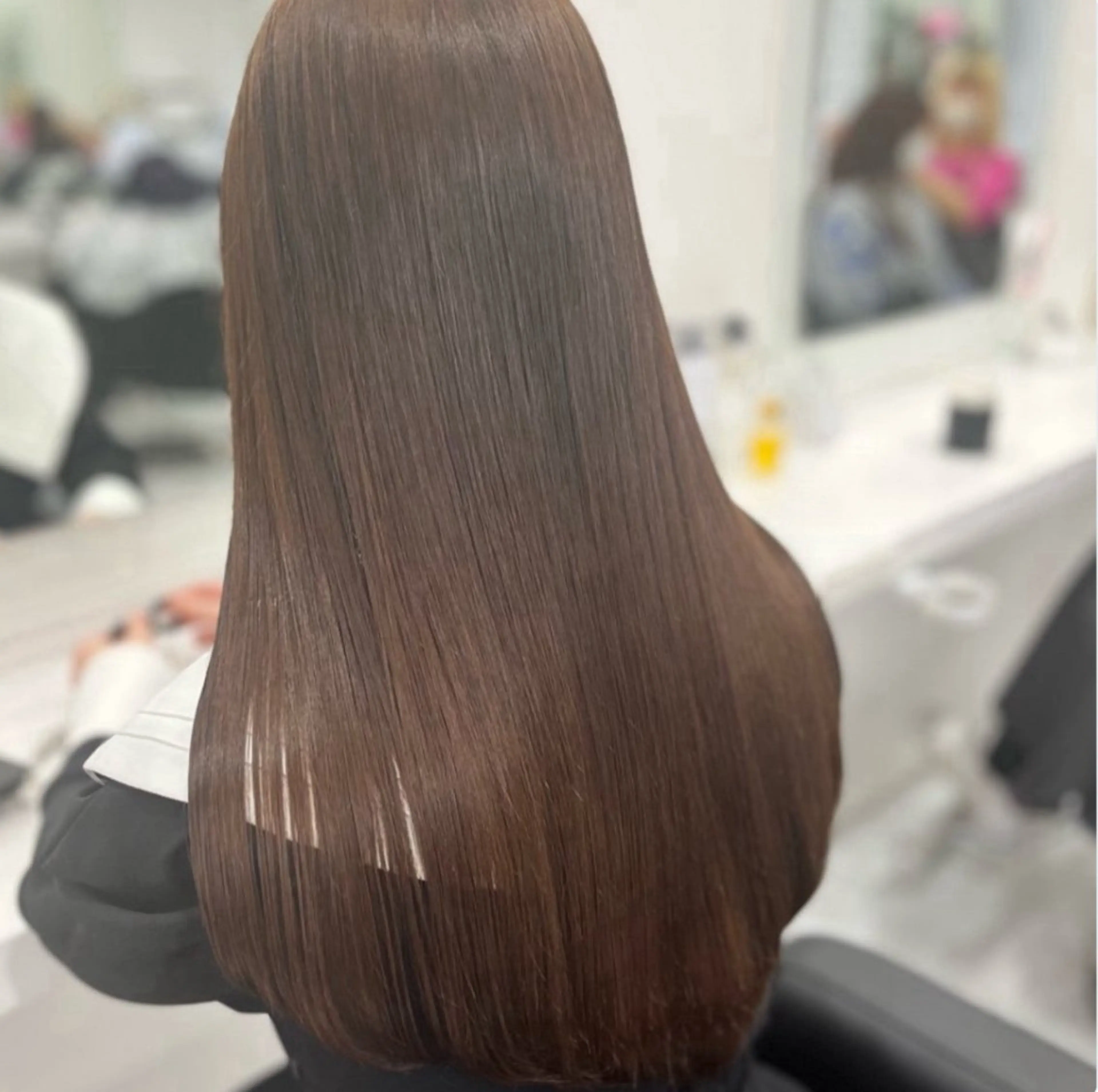 ロング カラー 🫧うる艶トレンド 🫧透明感カラーのヘアスタイル