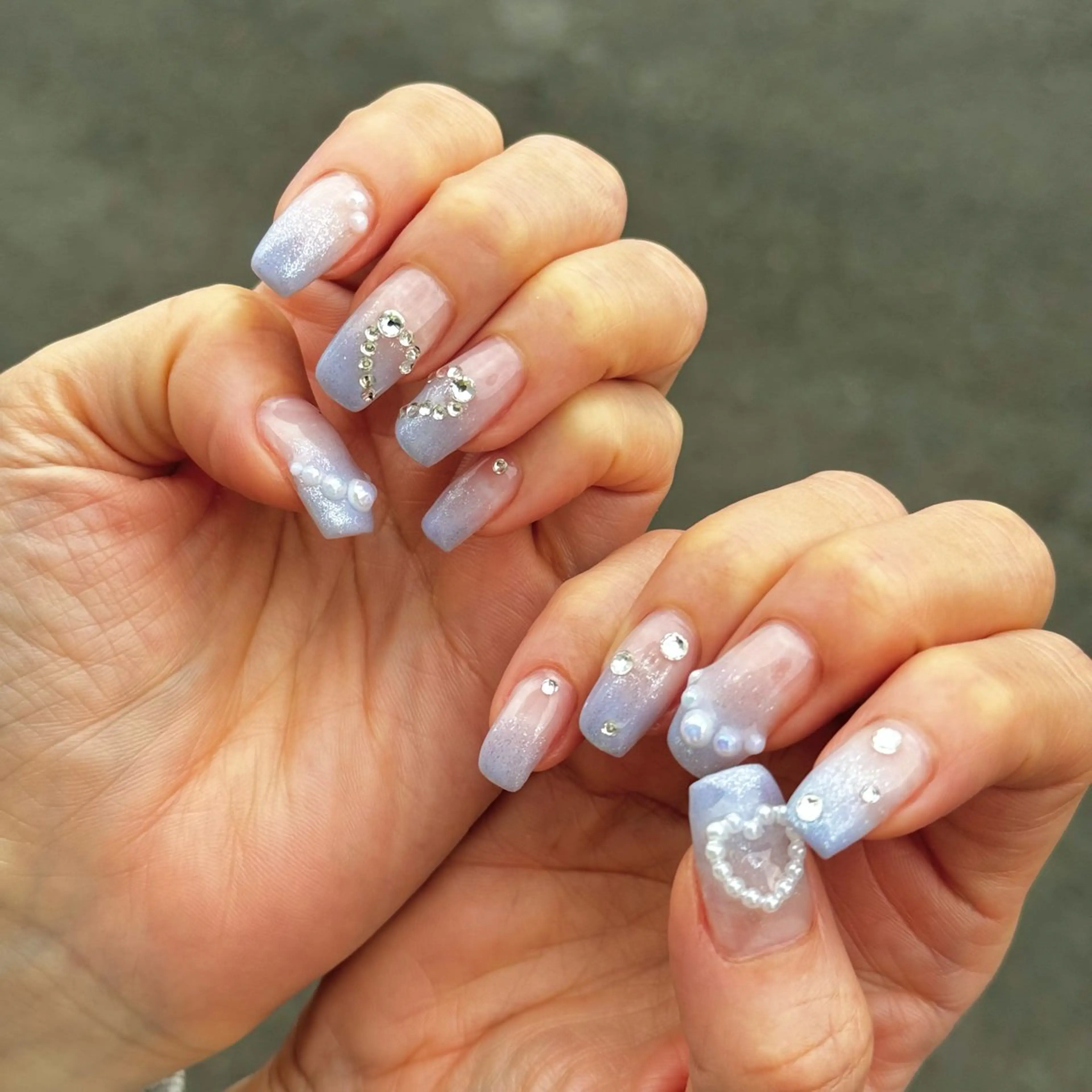 ネイル ハート キラキラネイル ストーンネイル Nail Sant Esperanza by SALON DE やす所属・Sant Esperanzaのネイルデザイン