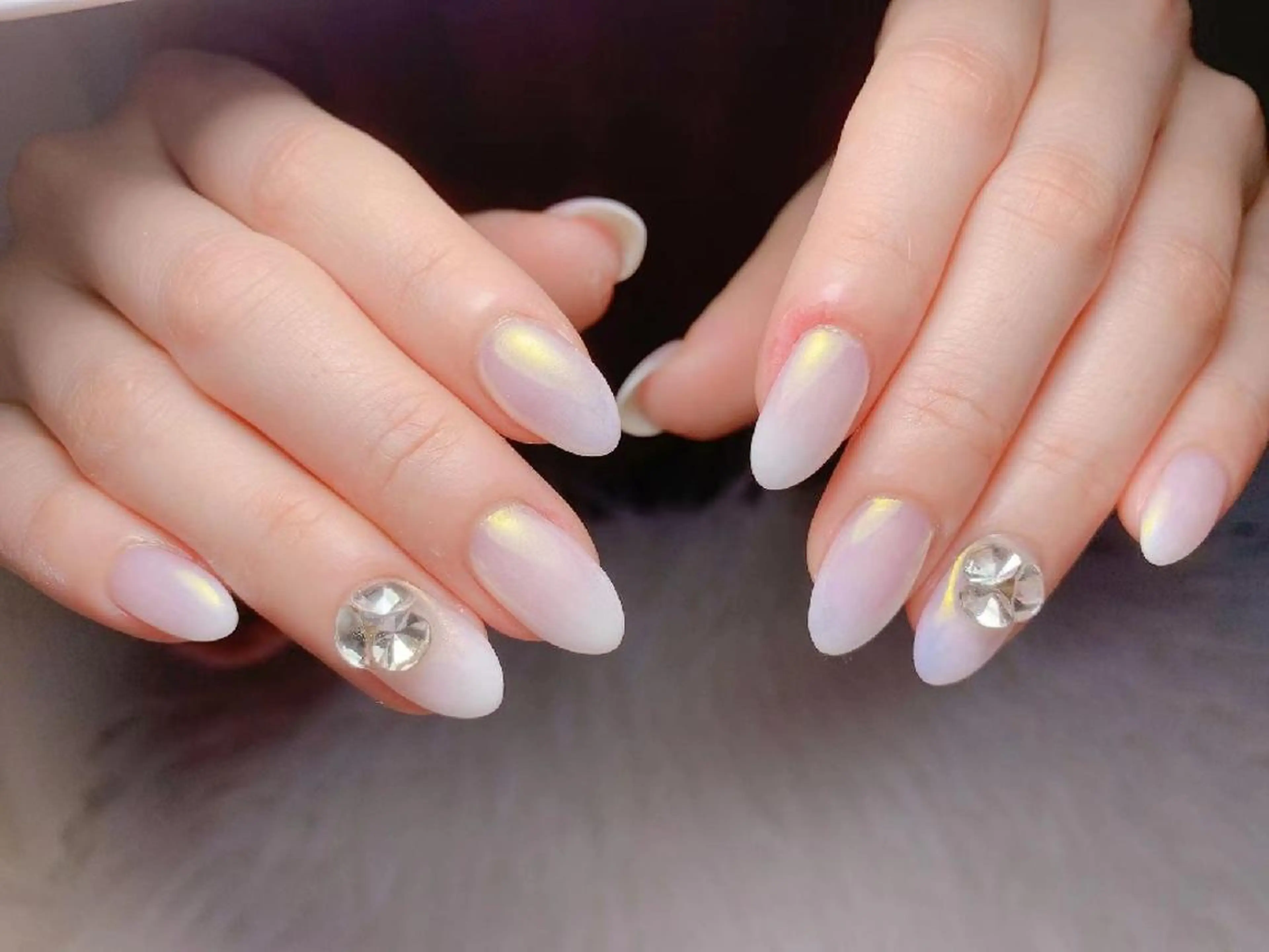 ネイル ストーンネイル ハンドネイル 🎀Yumi✨ ミキネイルサロン池袋のネイルデザイン