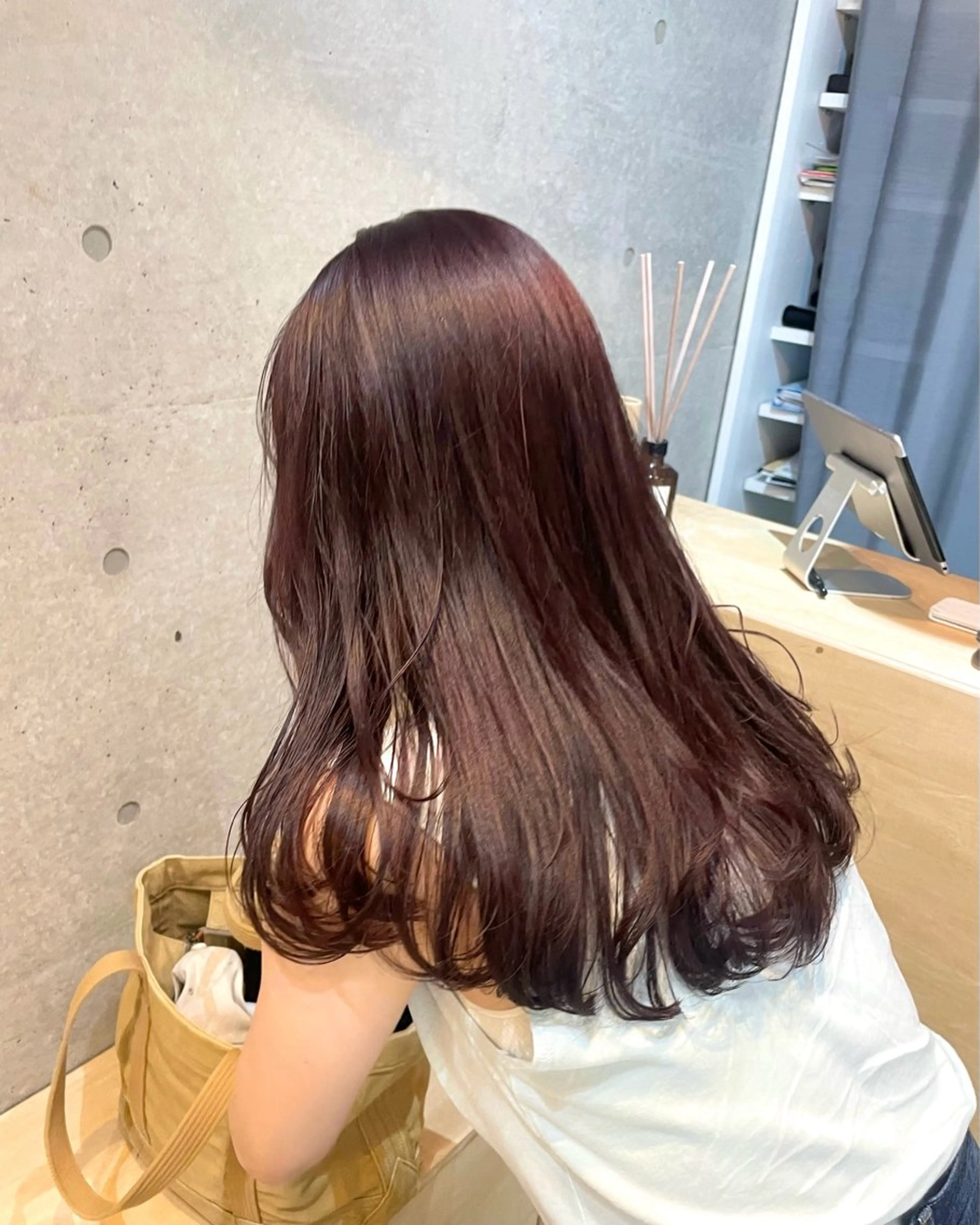 ロング カラー カット ヘアカラー トリートメント 【arc】Ruri コテ巻き風パーマのヘアスタイル